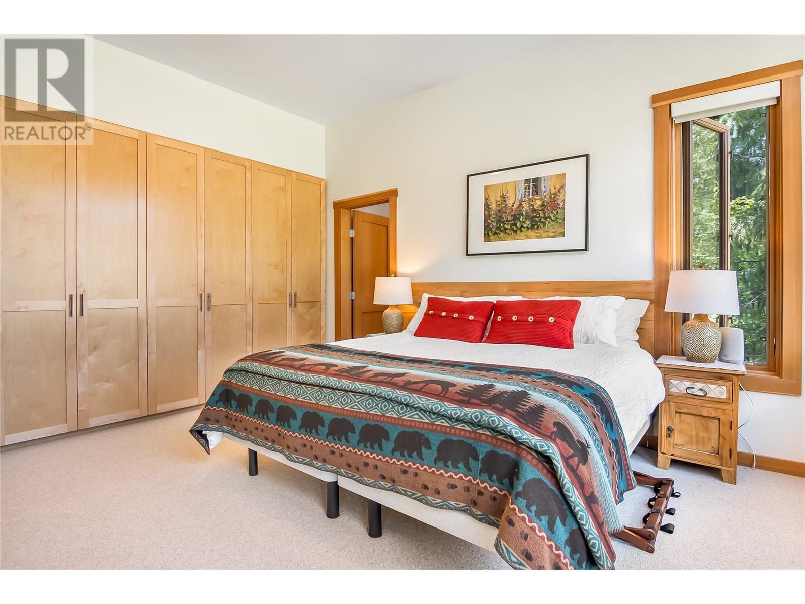 REVELSTOKE, British Columbia, V0E 2S3, CA, 6 Bedrooms Bedrooms, ,4 BathroomsBathrooms,Residential,For Sale,1912503