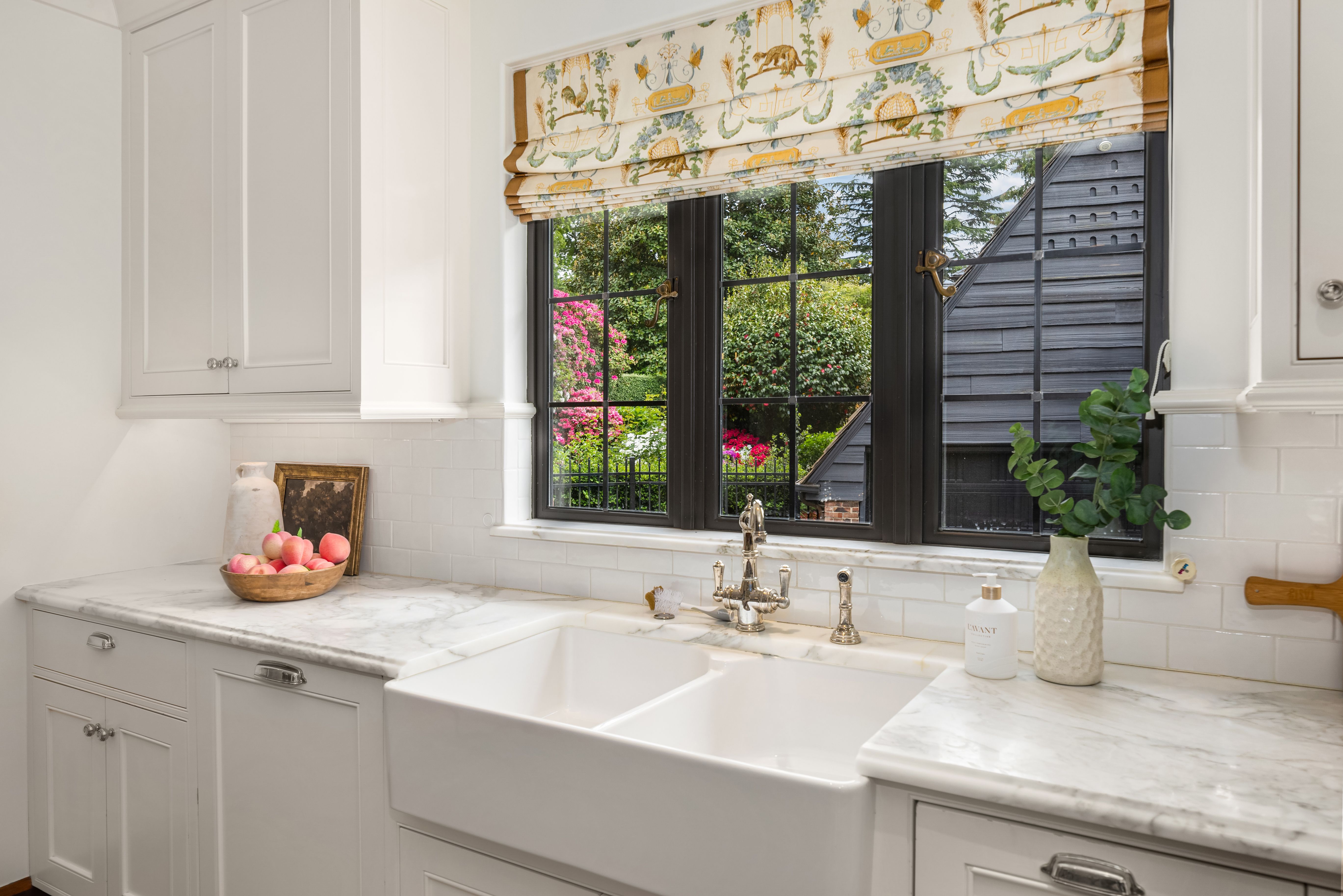  1105 Shenandoah Dr E, Seattle, WA 98112 - 物件實景