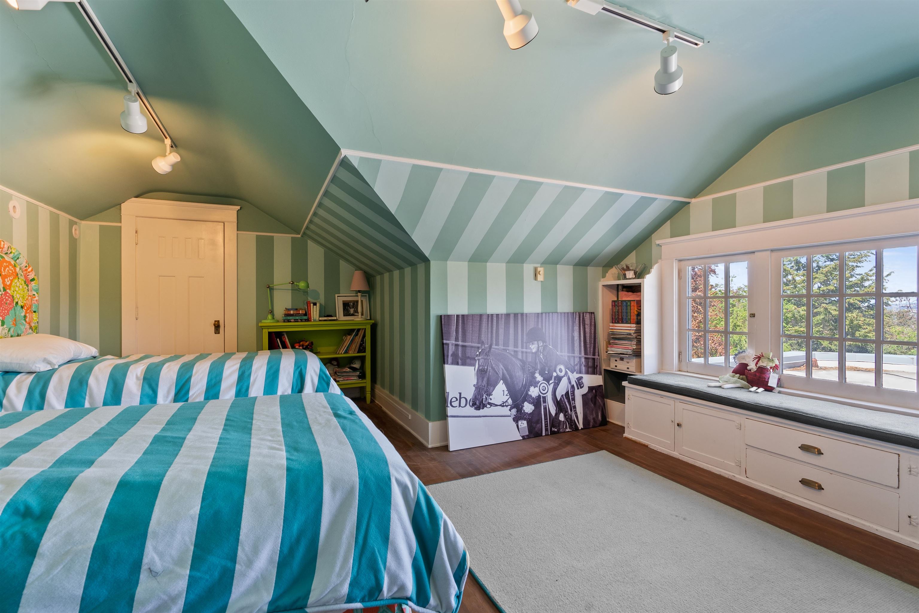 Spokane, Washington, 99203, United States, 4 Bedrooms Bedrooms, ,6 BathroomsBathrooms,Residential,For Sale,1793994