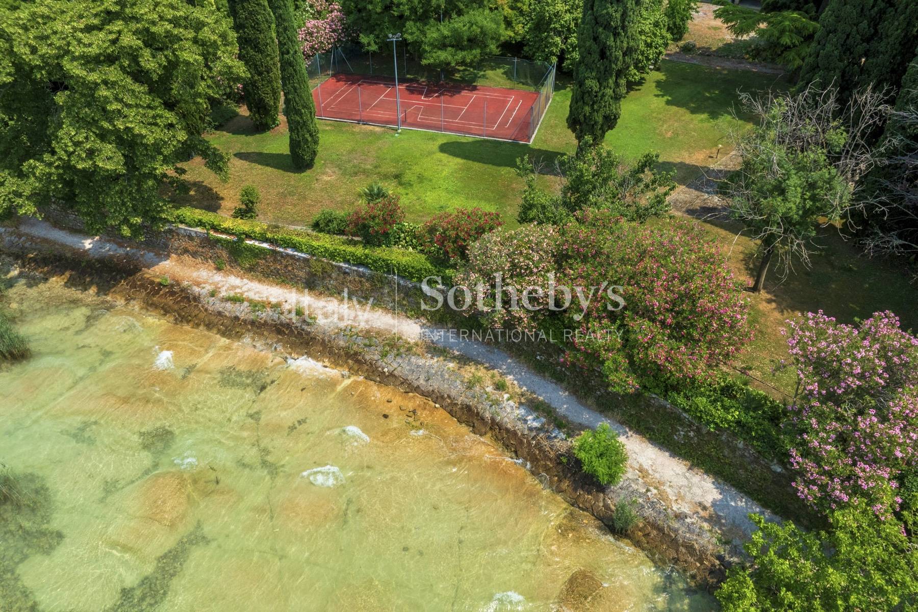  Unrivalled waterfront estate on Lake Garda - 物件實景