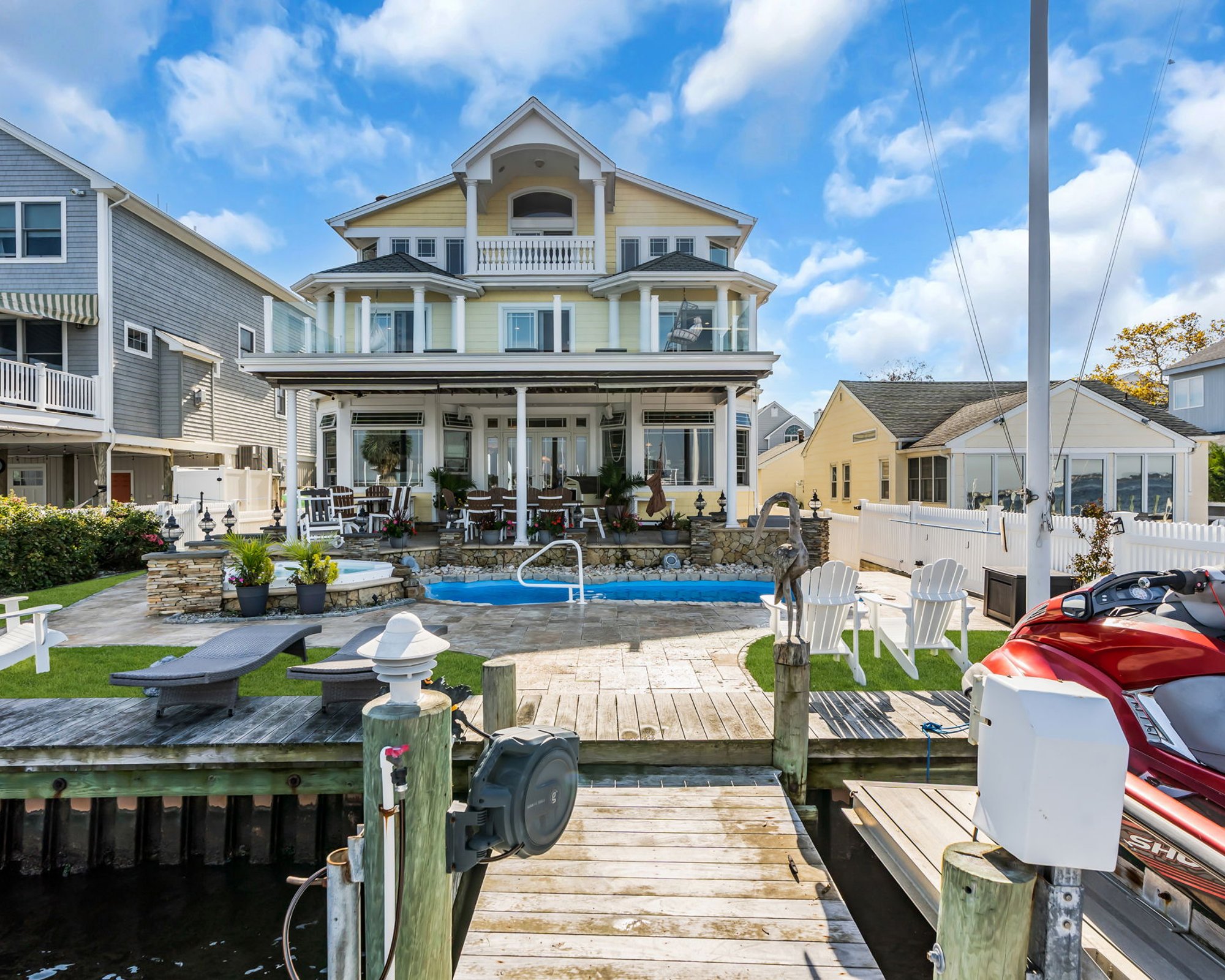  Finely Crafted Riverfront Luxury in Sandy Point - 物件實景