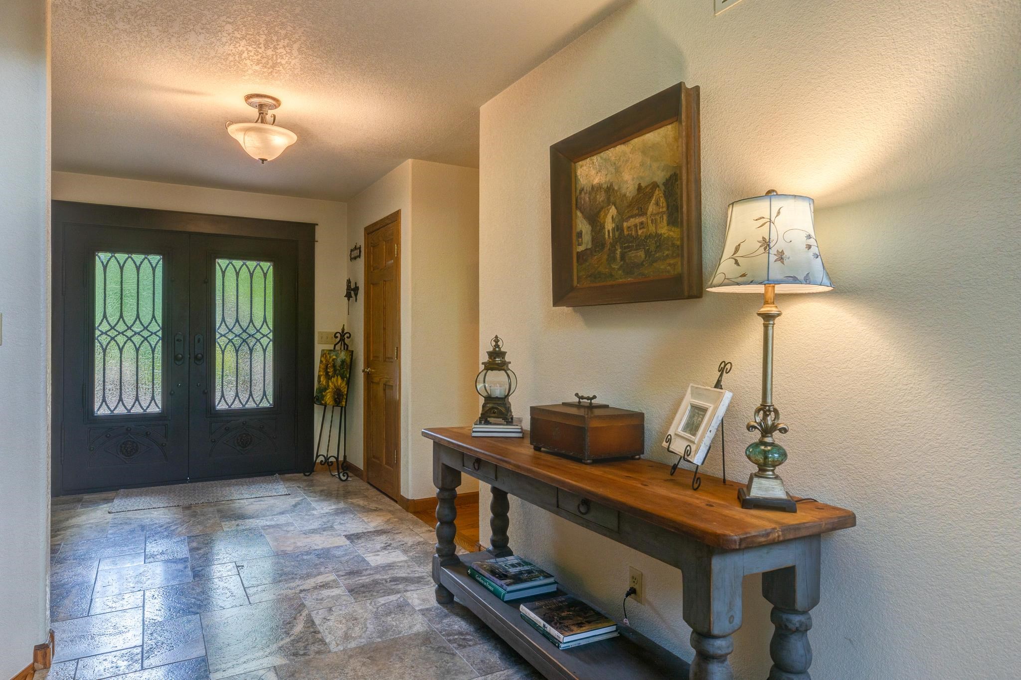 Abilene, Kansas, 67410, United States, 4 Bedrooms Bedrooms, ,4 BathroomsBathrooms,Residential,For Sale,1817702