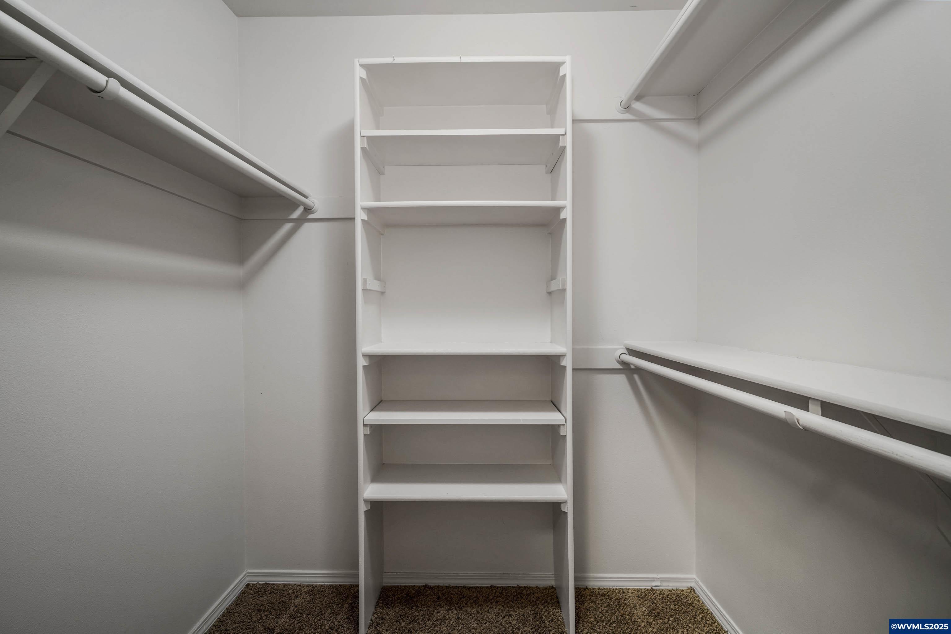 Keizer, Oregon, 97303, United States, 3 Bedrooms Bedrooms, ,2 BathroomsBathrooms,Residential,For Sale,1995738