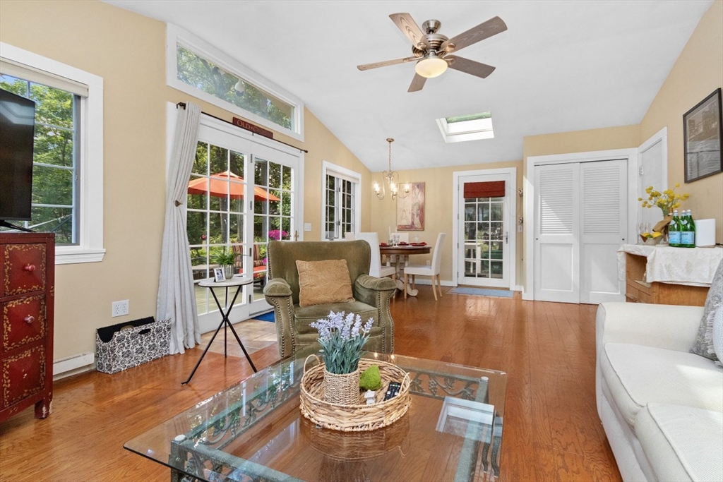 Westwood, Massachusetts, 02090, United States, 3 Bedrooms Bedrooms, ,2 BathroomsBathrooms,Residential,For Sale,1902303