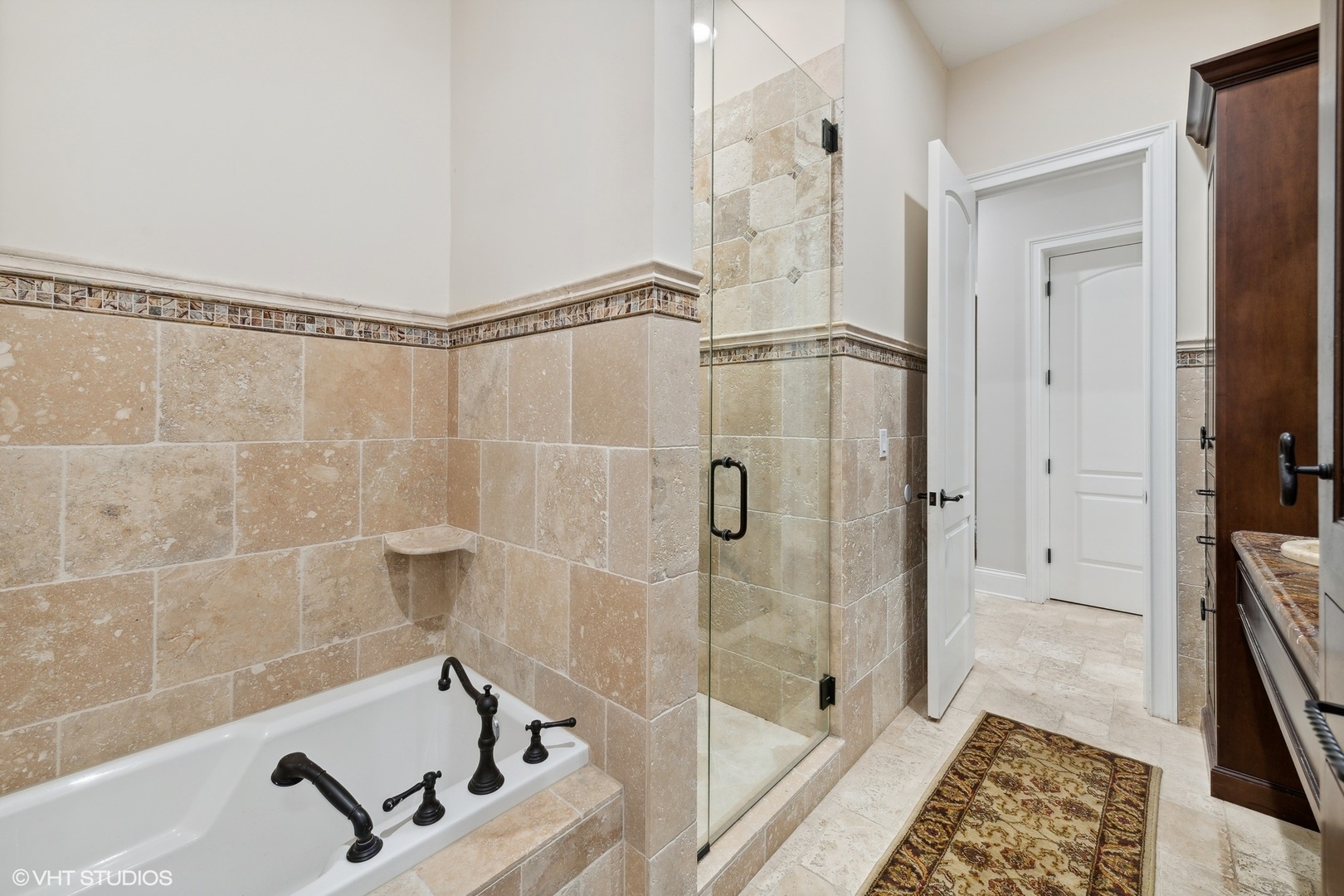 1515 N North Park Avenue, Chicago, Illinois, 60610, United States, 7 Bedrooms Bedrooms, ,6 BathroomsBathrooms,Residential,For Sale,1515 N North Park Avenue,1247727