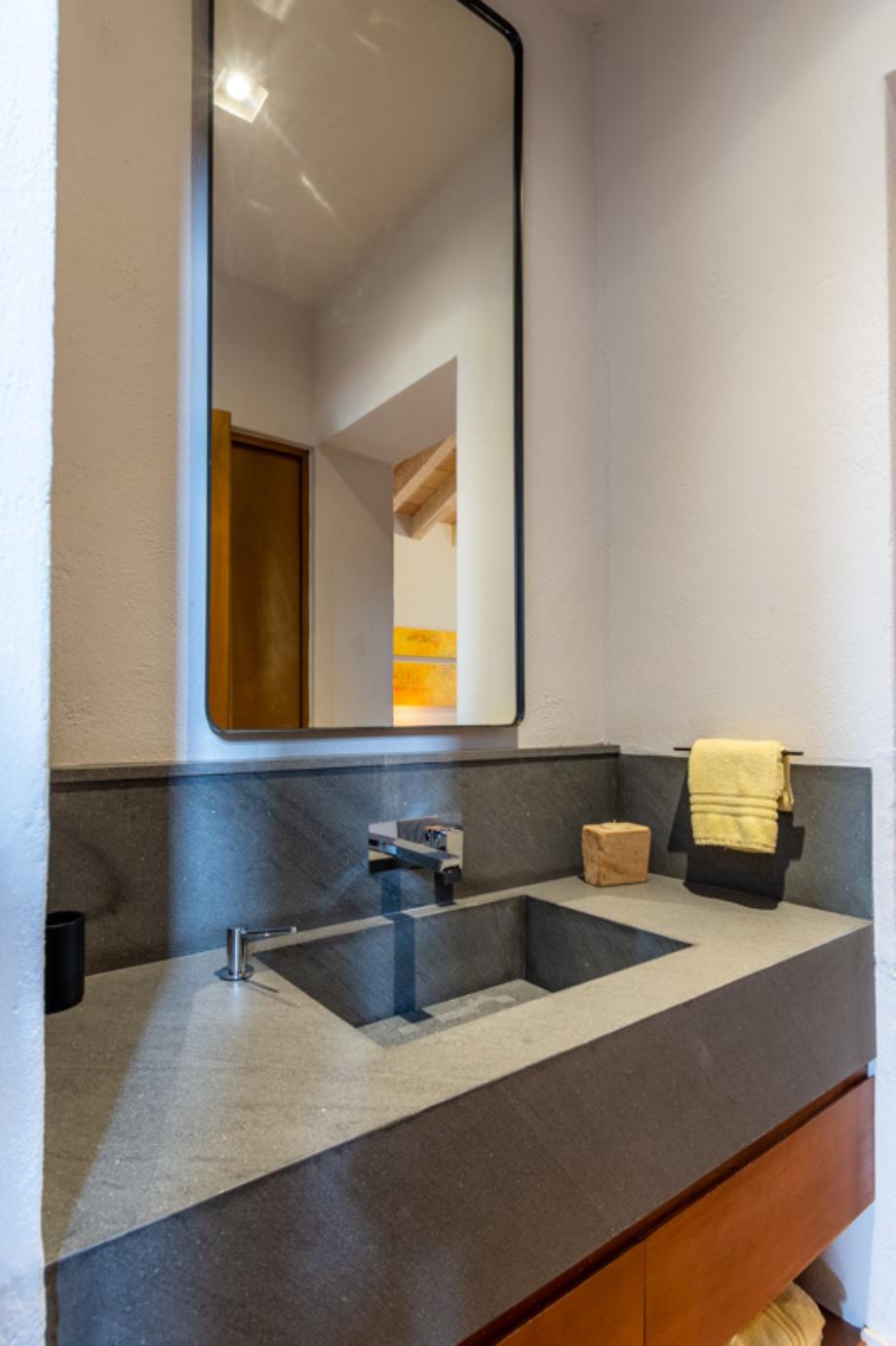 Truenos, San Miguel de Allende, Guanajuato, 37897, Mexico, 3 Bedrooms Bedrooms, ,4 BathroomsBathrooms,Residential,For Sale,Truenos,1629301
