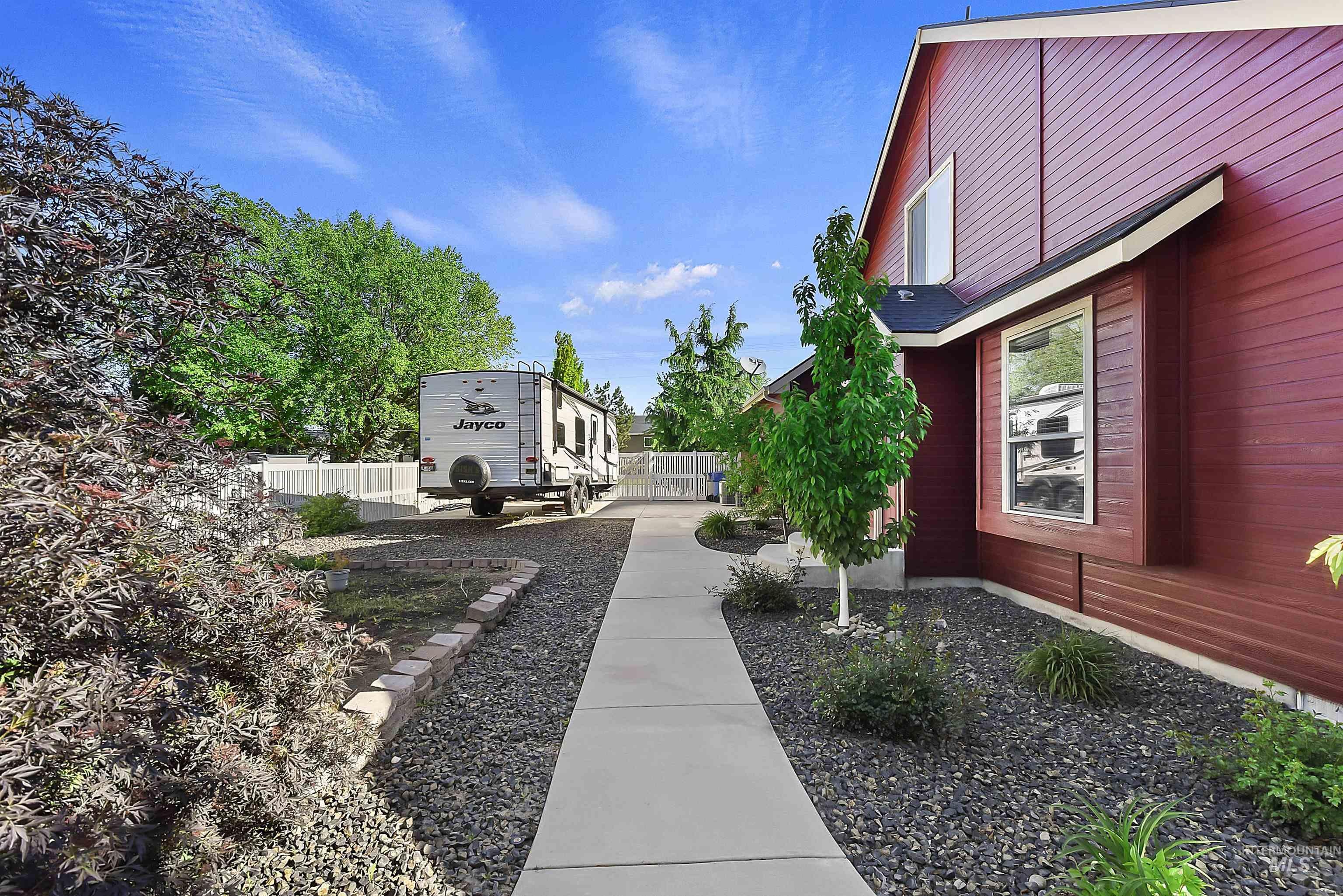 11477 Floating Feather Road, Star, Idaho, 83669, United States, 4 Bedrooms Bedrooms, ,3 BathroomsBathrooms,Residential,For Sale,11477 Floating Feather Road,1626562