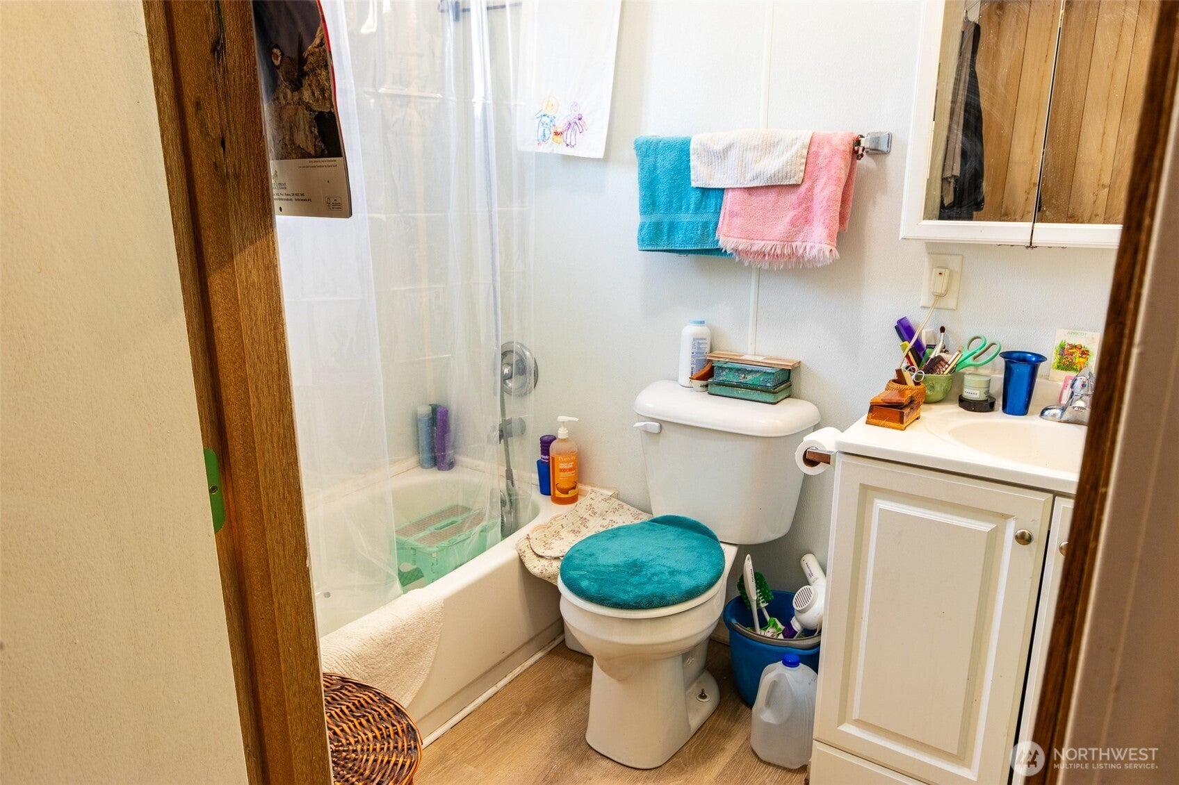 Tonasket, Washington, 98855, United States, ,Residential,For Sale,2001700