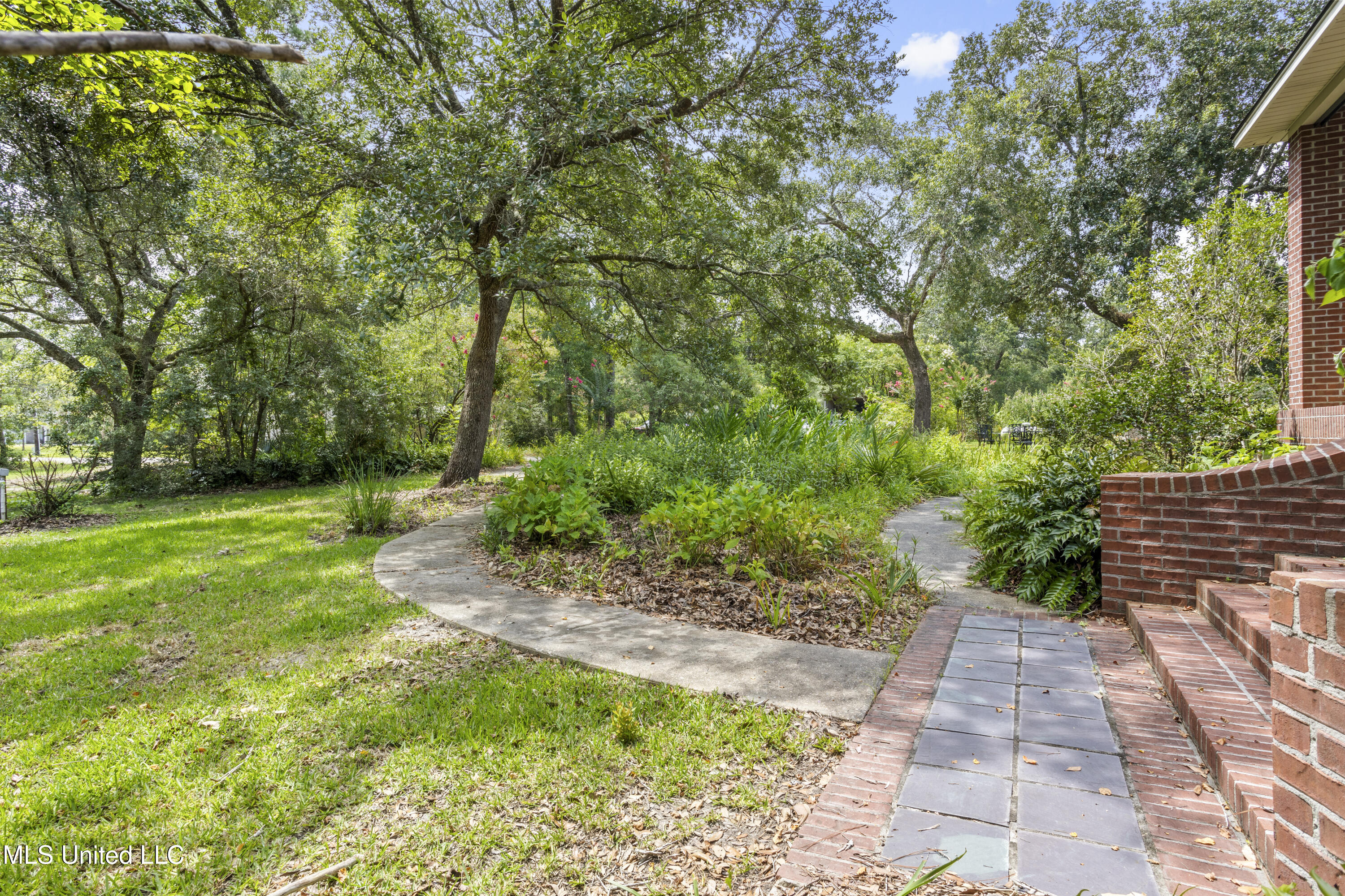 Pass Christian, Mississippi, 39571, United States, 4 Bedrooms Bedrooms, ,3 BathroomsBathrooms,Residential,For Sale,1903520
