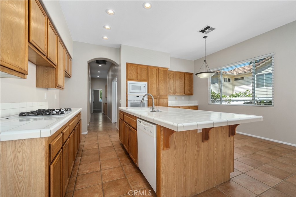 Murrieta, California, 92562, United States, 4 Bedrooms Bedrooms, ,3 BathroomsBathrooms,Residential,For Sale,1891576