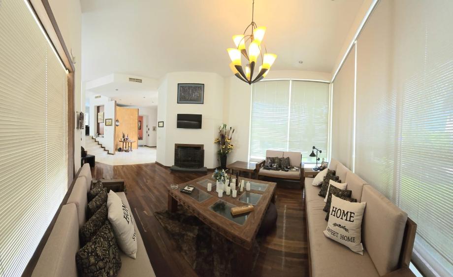 Monterrey, Nuevo León, 64989, Mexico, 3 Bedrooms Bedrooms, ,4 BathroomsBathrooms,Residential,For Sale,1918483