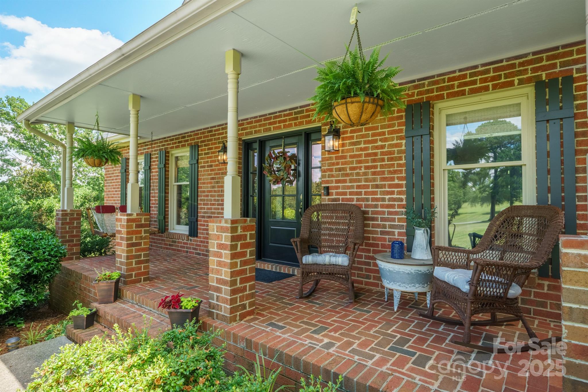 Granite Falls, North Carolina, 28630, United States, 4 Bedrooms Bedrooms, ,4 BathroomsBathrooms,Residential,For Sale,1907172