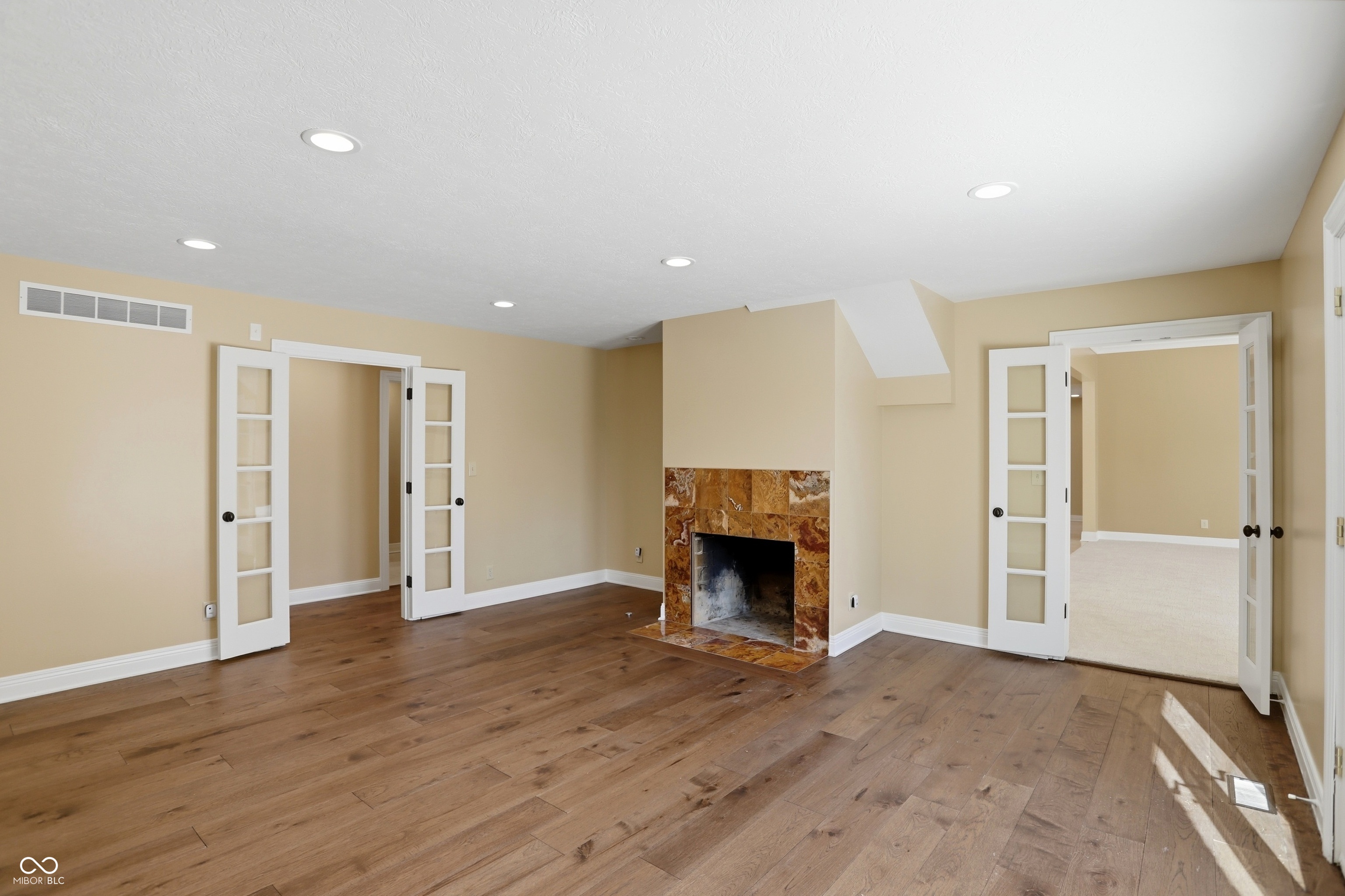 Indianapolis, Indiana, 46256, United States, 6 Bedrooms Bedrooms, ,10 BathroomsBathrooms,Residential,For Sale,2016946