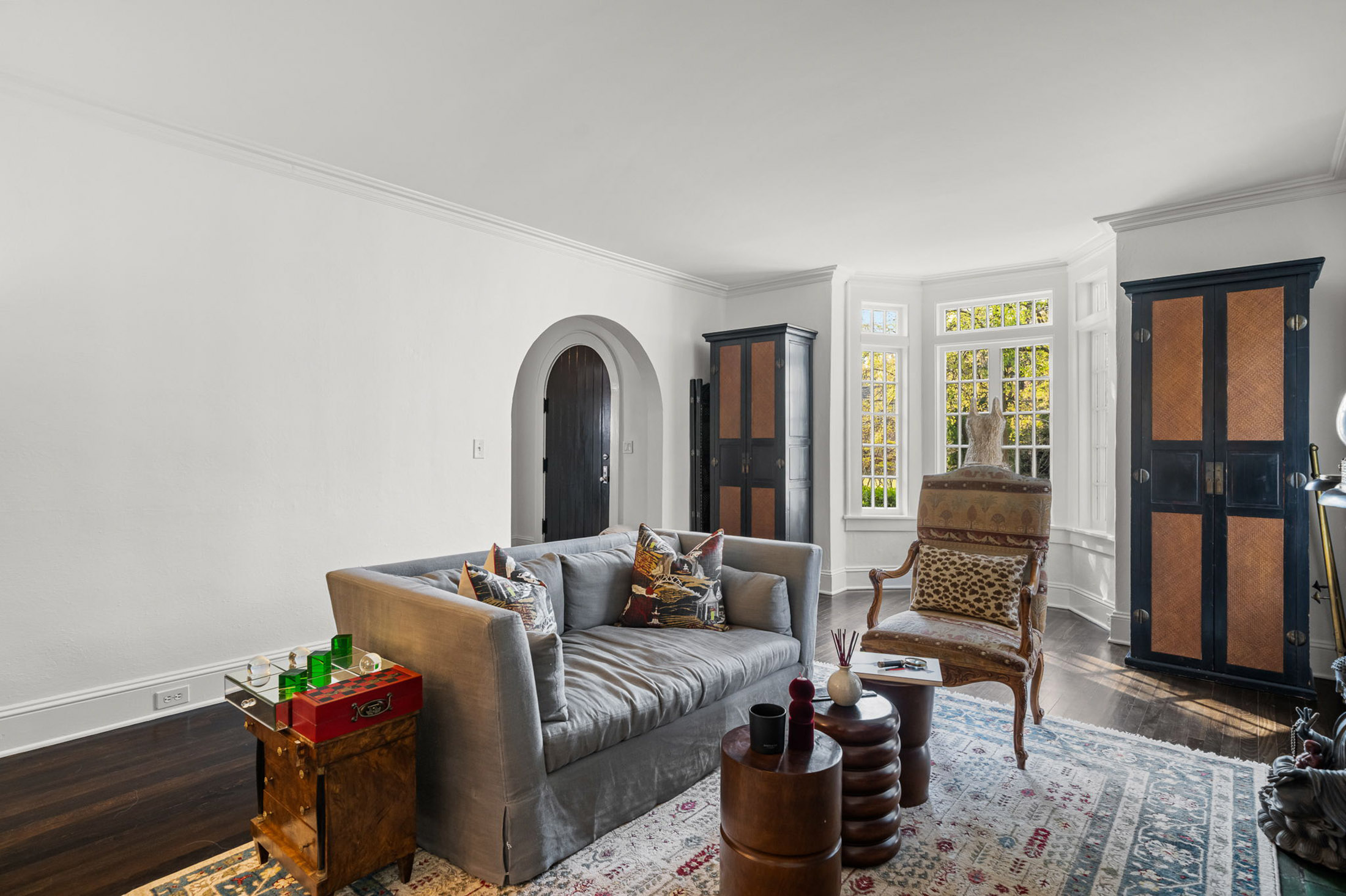  Timeless Ardmore Park Home Blends Classic Charm with Custom Renovations - 物件實景