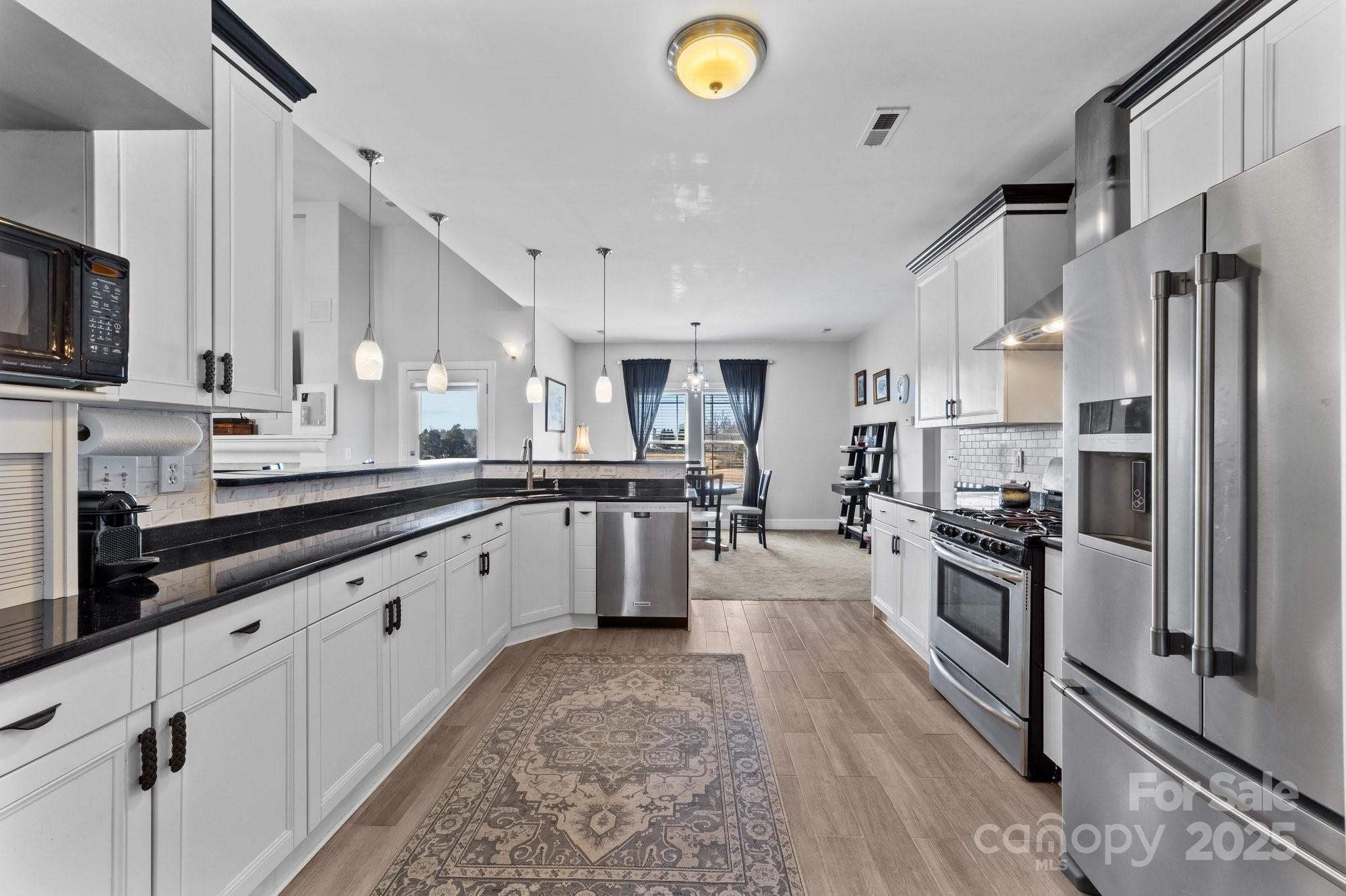 Salisbury, North Carolina, 28144, United States, 4 Bedrooms Bedrooms, ,4 BathroomsBathrooms,Residential,For Sale,1974637