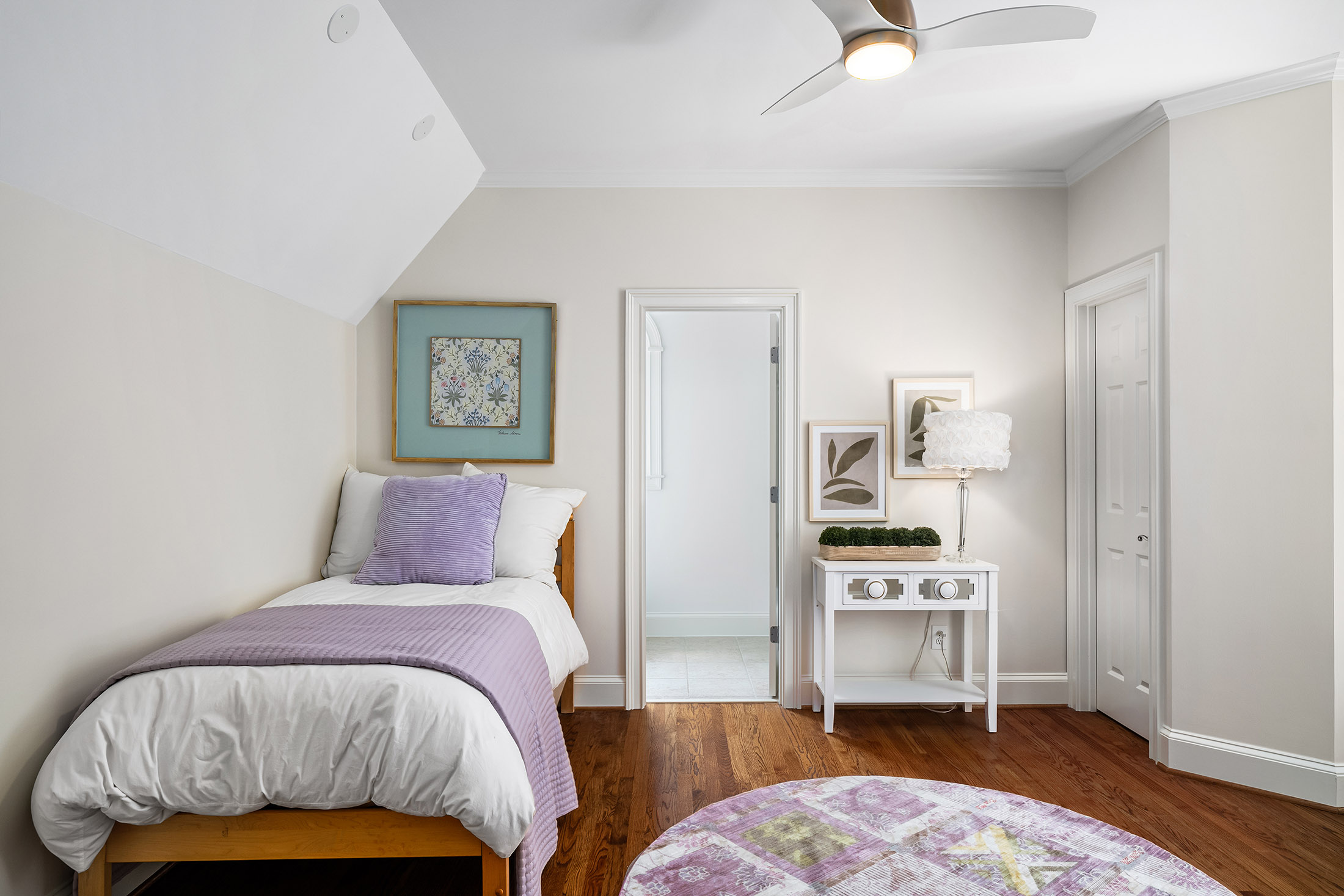  Estate-style Living in One of Milton