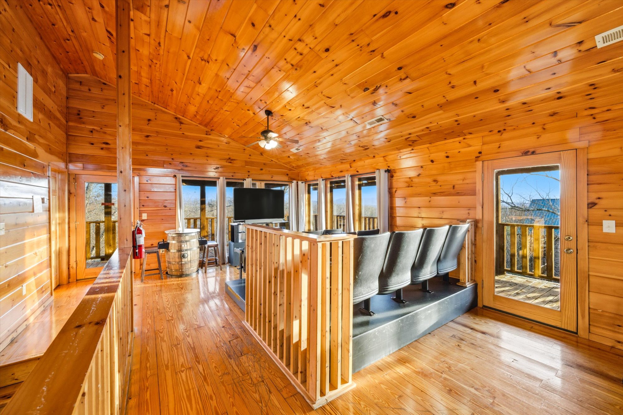 Sevierville, Tennessee, 37876-3406, United States, 3 Bedrooms Bedrooms, ,5 BathroomsBathrooms,Residential,For Sale,2048789