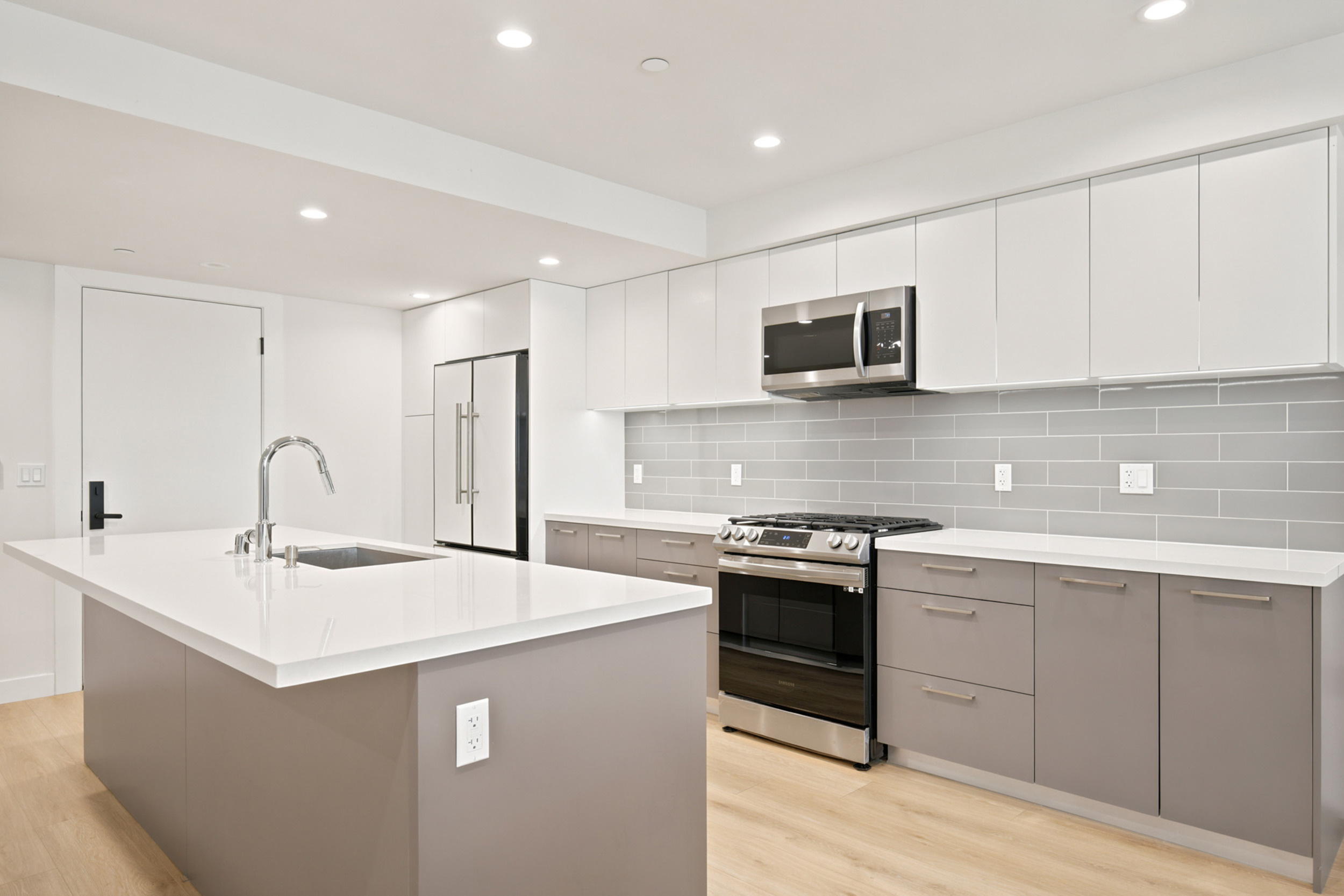  1434 N Poinsettia Pl - 物件實景