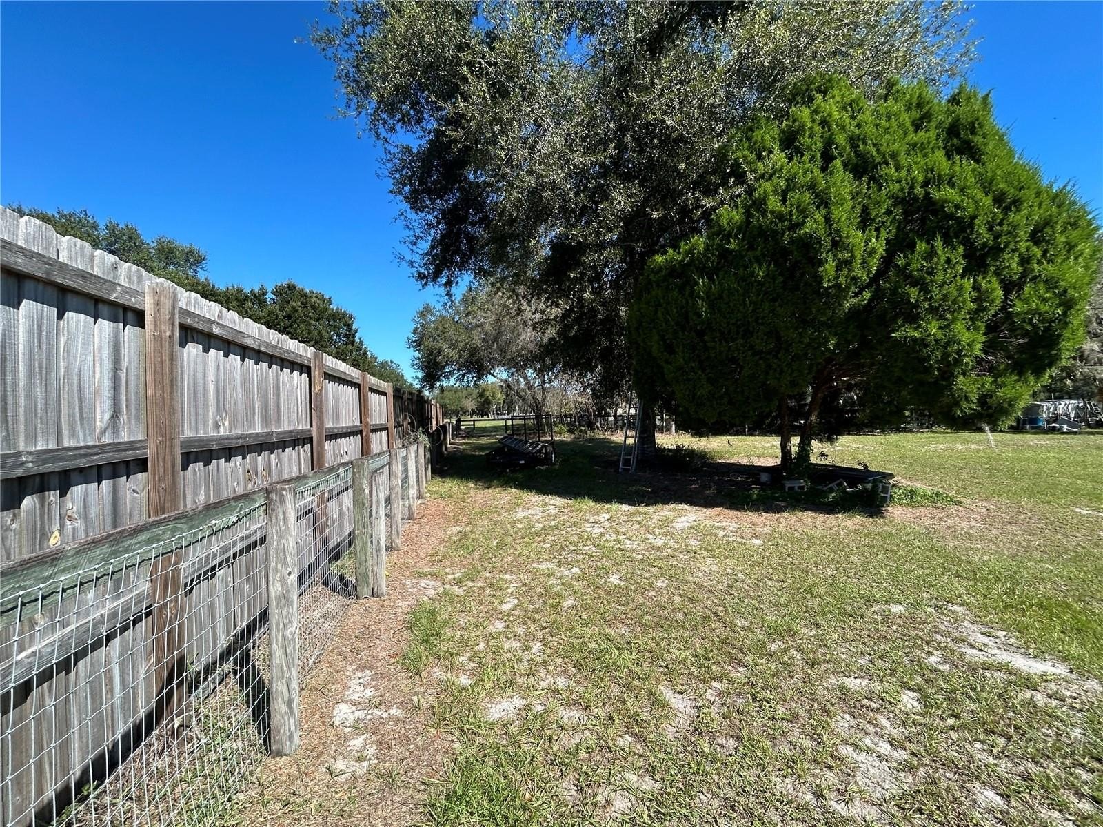 POLK CITY, Florida, 33868, United States, 5 Bedrooms Bedrooms, ,3 BathroomsBathrooms,Residential,For Sale,1984061