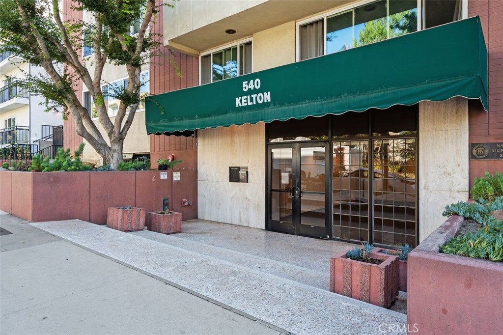 Los Angeles, California, 90024, United States, 2 Bedrooms Bedrooms, ,2 BathroomsBathrooms,Residential,For Sale,1938938