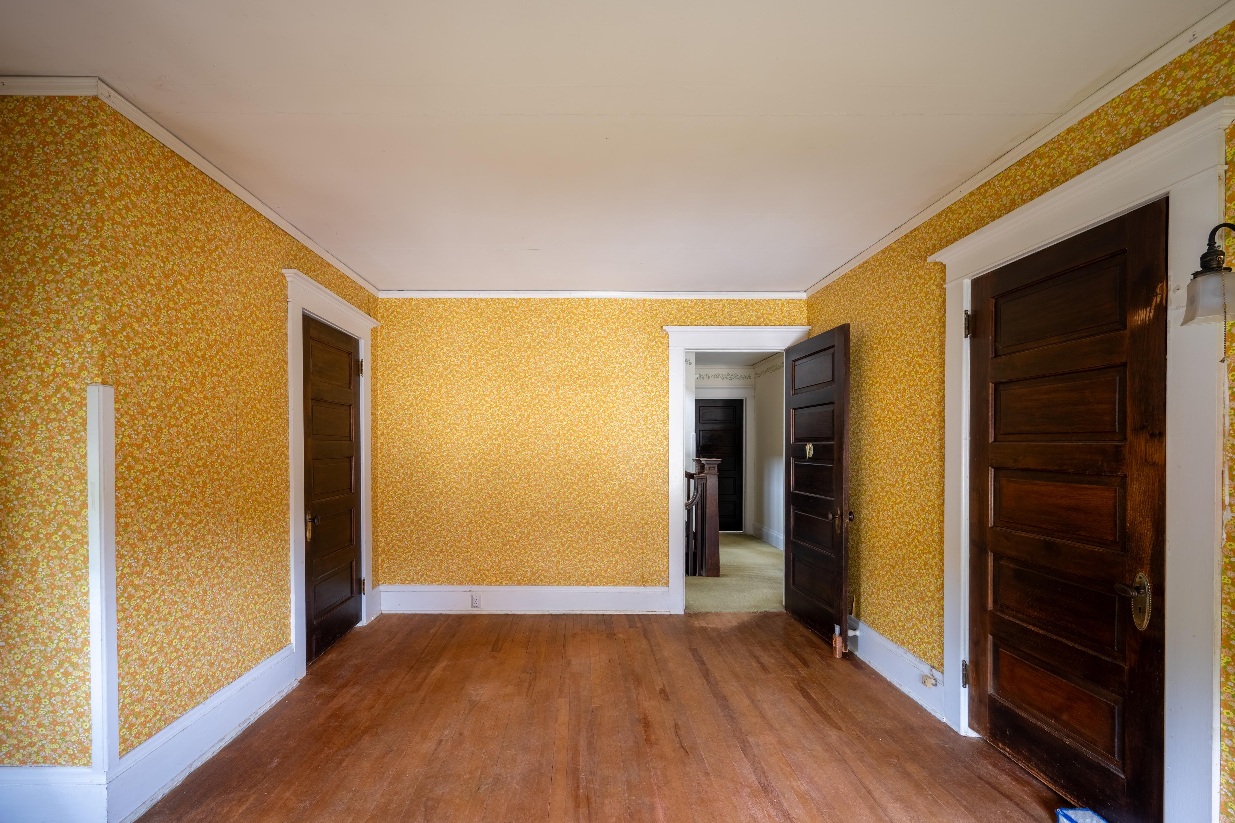  92 Champlain Avenue, Ticonderoga, NY, 12883 - 物件實景