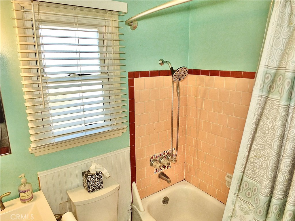 Long Beach, California, 90815, United States, 3 Bedrooms Bedrooms, ,1 BathroomBathrooms,Residential,For Sale,1987991
