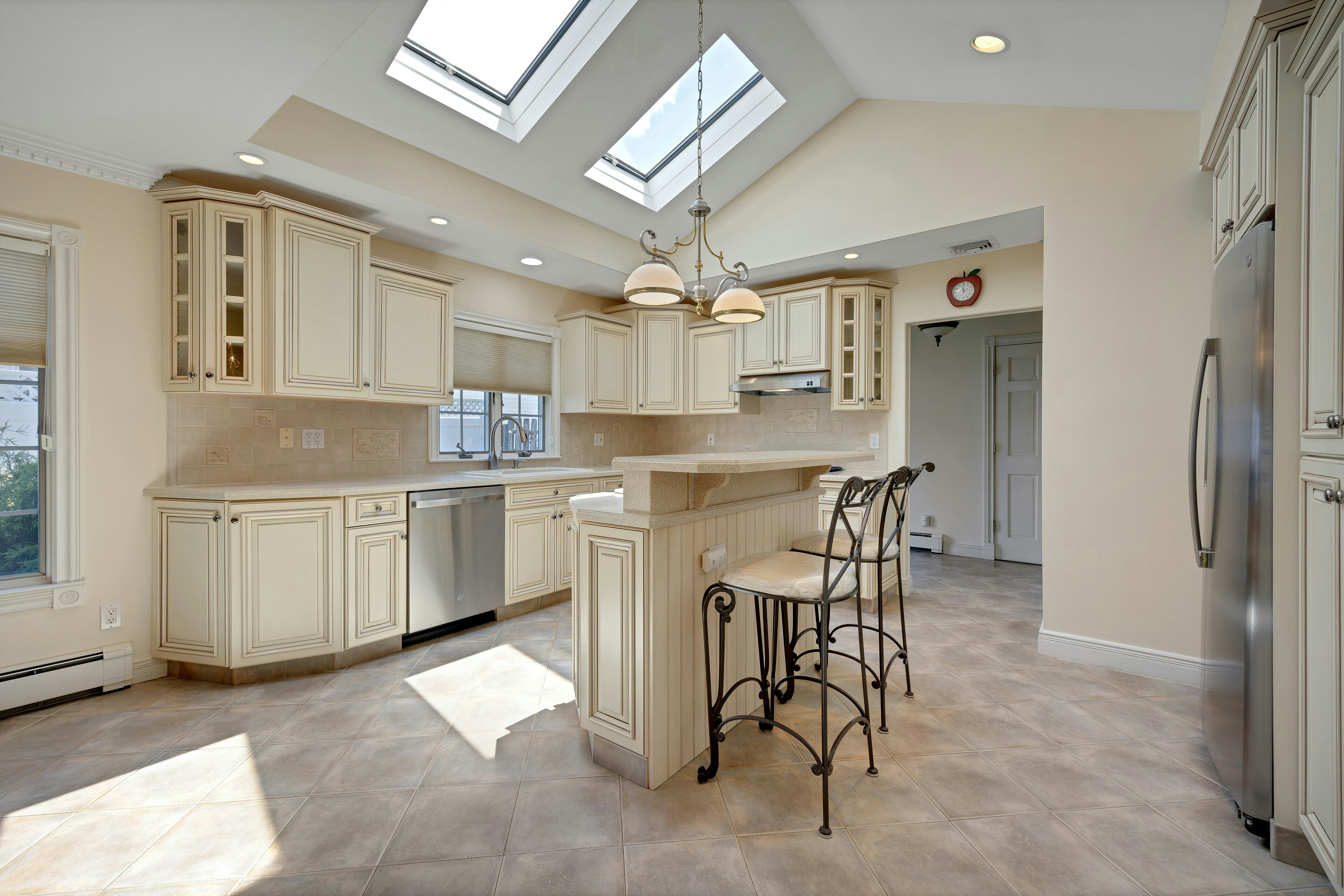  184 West Passaic Ave, Rutherford, NJ 07070 - 物件實景