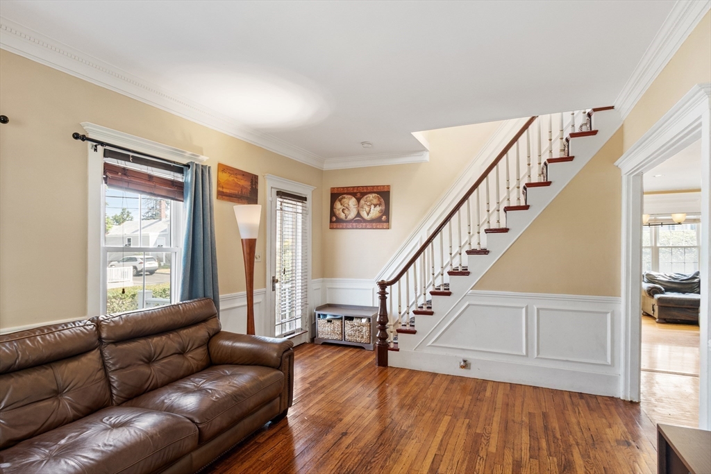 Brockton, Massachusetts, 02301, United States, 3 Bedrooms Bedrooms, ,2 BathroomsBathrooms,Residential,For Sale,1938670