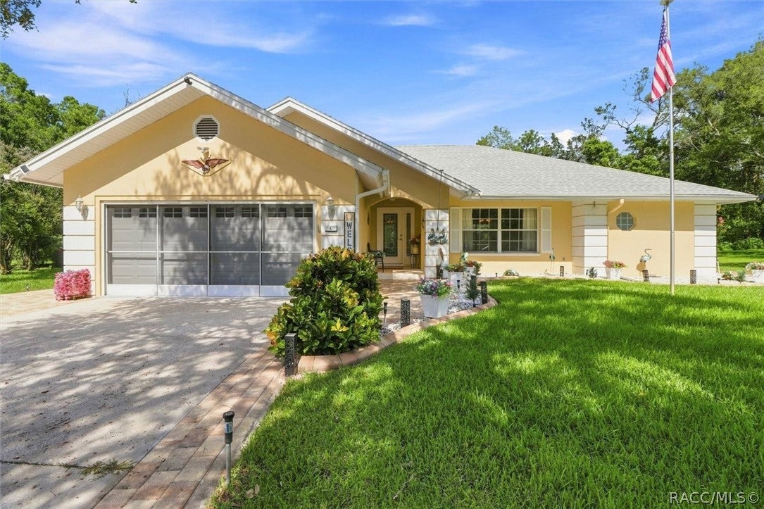 Dusty Miller Ct, Homosassa, FL 34446