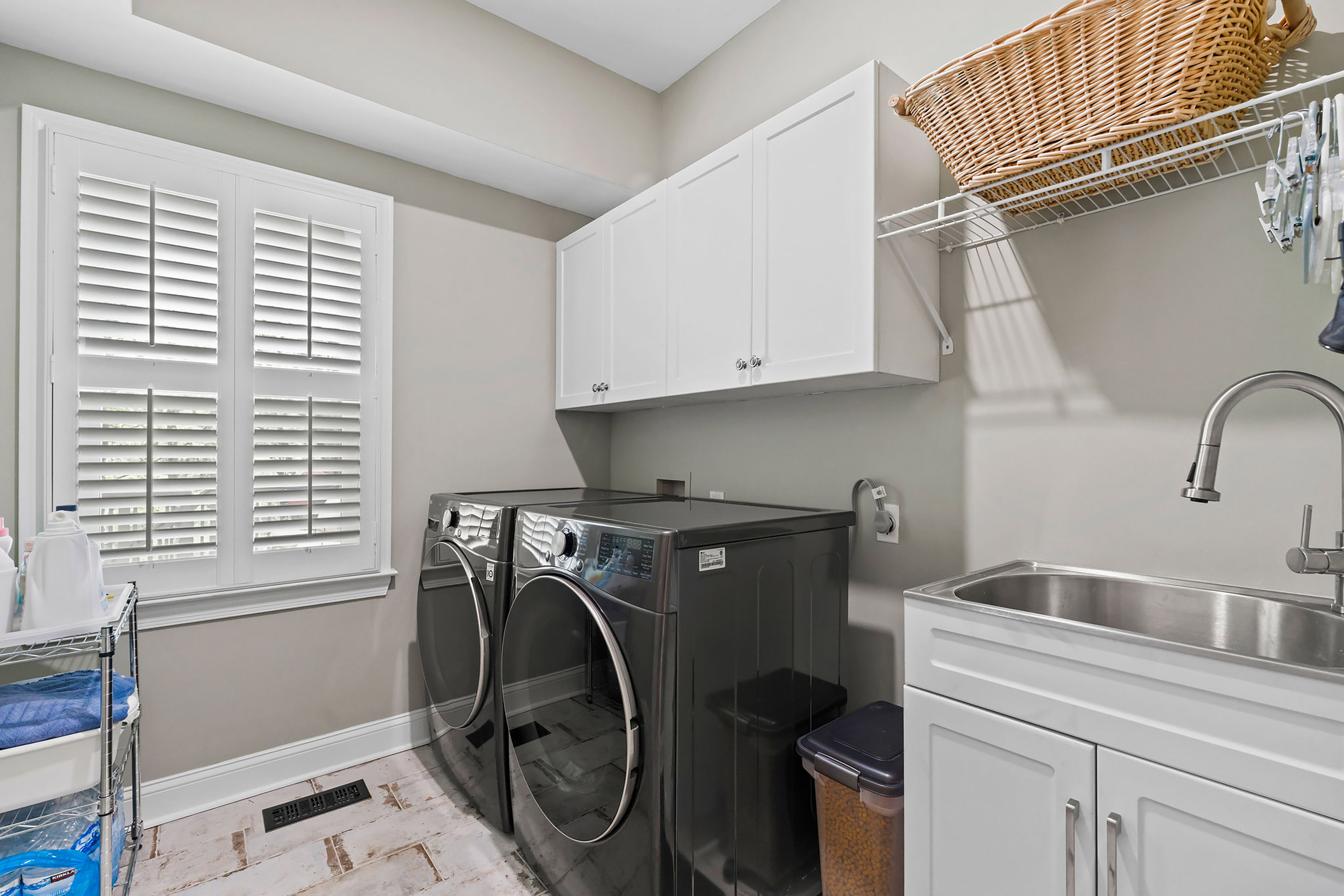  Roswell Home Blends Charm, Privacy and Location - 物件實景