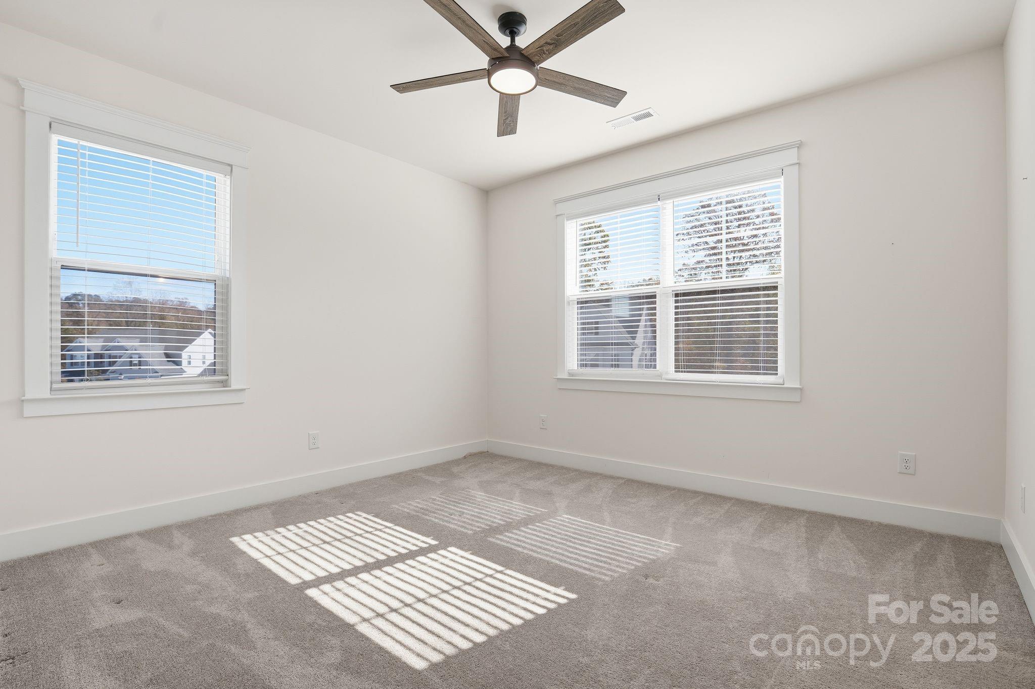 Huntersville, North Carolina, 28078, United States, 6 Bedrooms Bedrooms, ,5 BathroomsBathrooms,Residential,For Sale,1988370