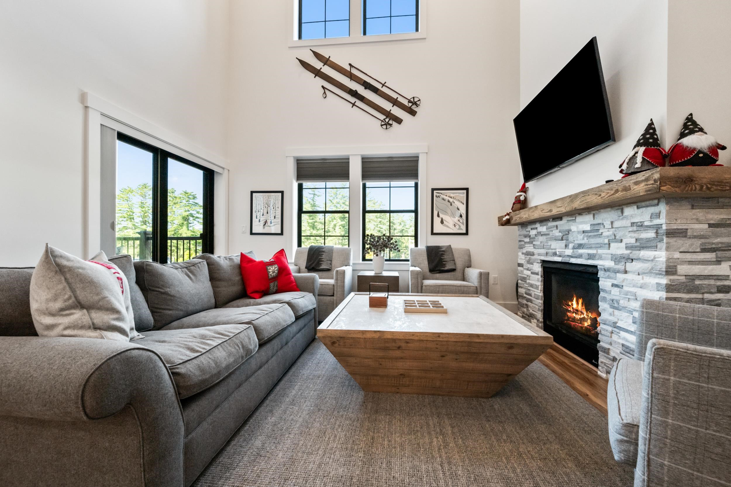 Conway, New Hampshire, 03860, United States, 3 Bedrooms Bedrooms, ,2 BathroomsBathrooms,Residential,For Sale,1991072