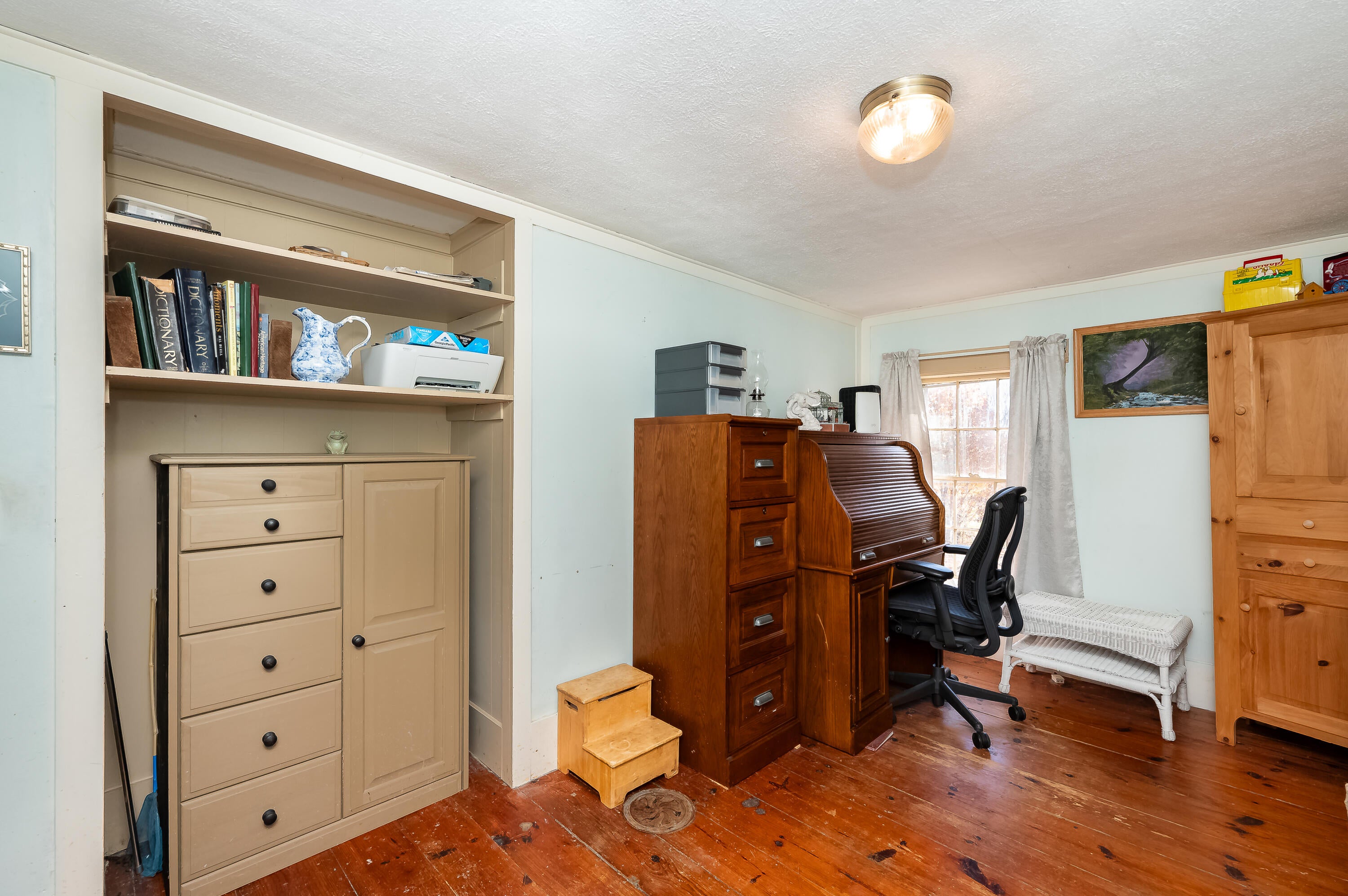 North Berwick, Maine, 03906, United States, 4 Bedrooms Bedrooms, ,2 BathroomsBathrooms,Residential,For Sale,1921414