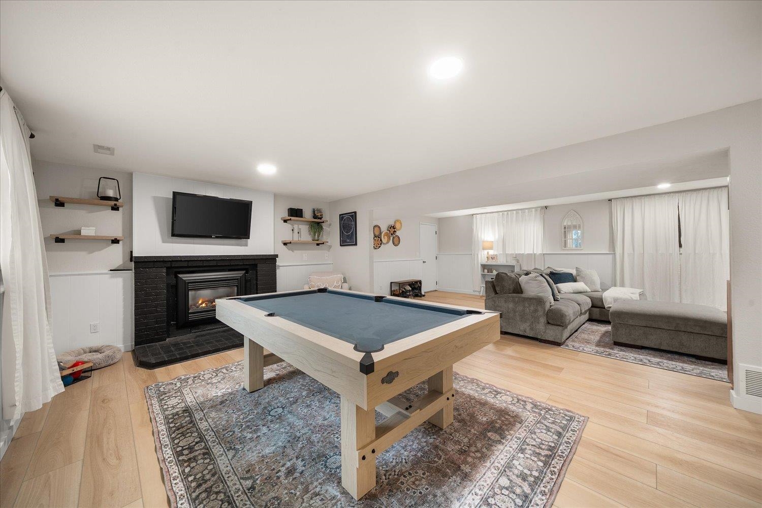 Colbert, Washington, 99005, United States, 5 Bedrooms Bedrooms, ,3 BathroomsBathrooms,Residential,For Sale,1998044