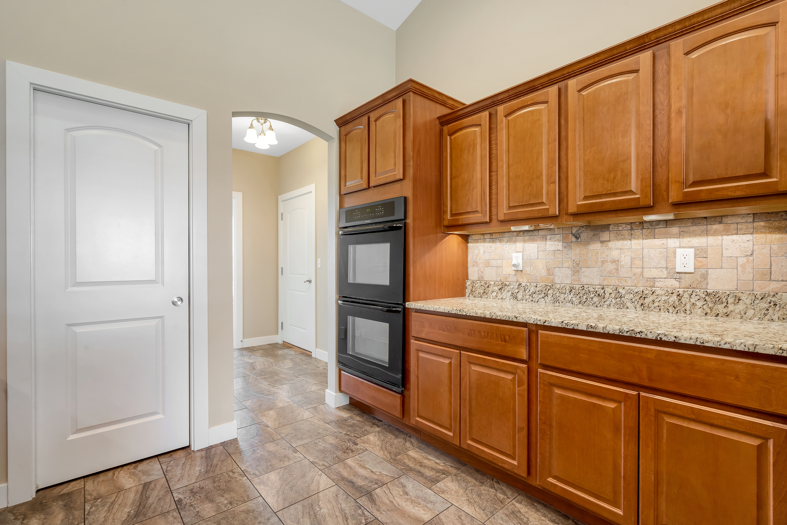 Waterloo, Illinois, 62298, United States, 5 Bedrooms Bedrooms, ,4 BathroomsBathrooms,Residential,For Sale,1978838