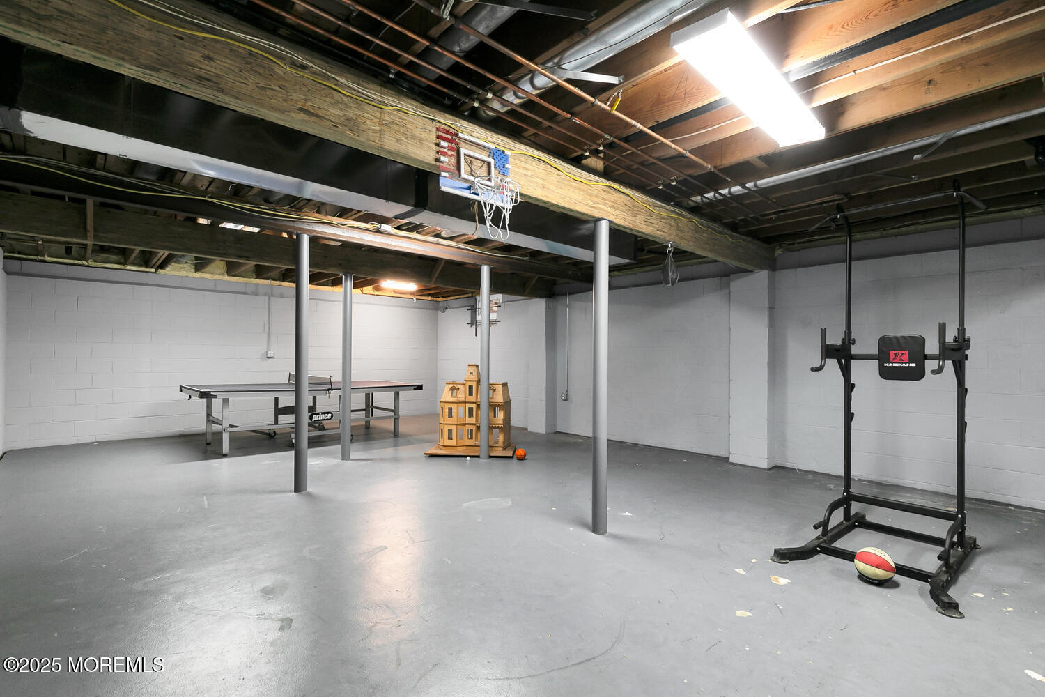 Middletown, New Jersey, 07748, United States, 4 Bedrooms Bedrooms, ,5 BathroomsBathrooms,Residential,For Sale,1990741