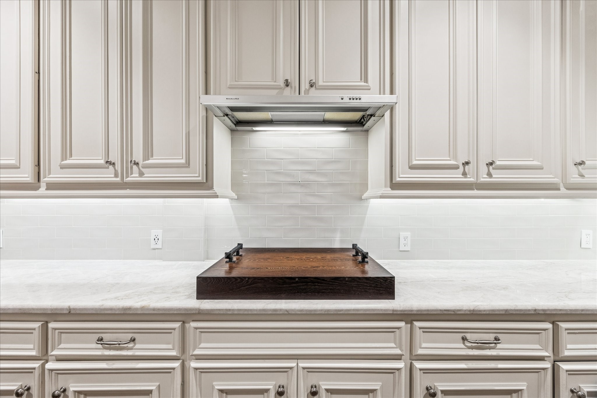  5823 Augusta Court - 物件實景