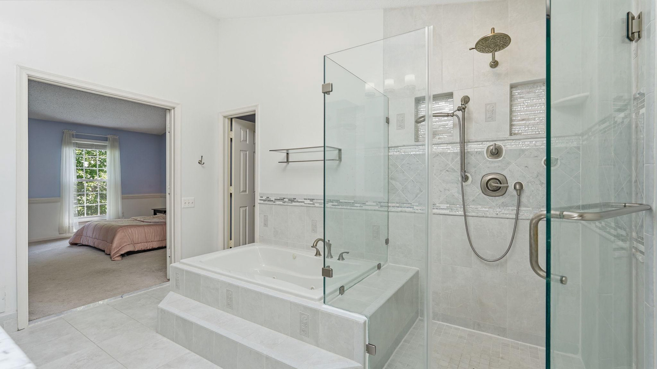  13176 Oak Farm Drive, Woodbridge, VA, 22192 - 物件實景