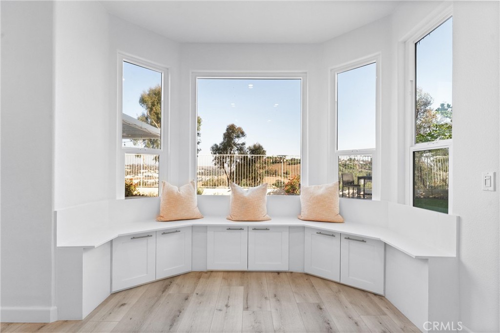 Laguna Hills, California, 92653, United States, 4 Bedrooms Bedrooms, ,3 BathroomsBathrooms,Residential,For Sale,1987832