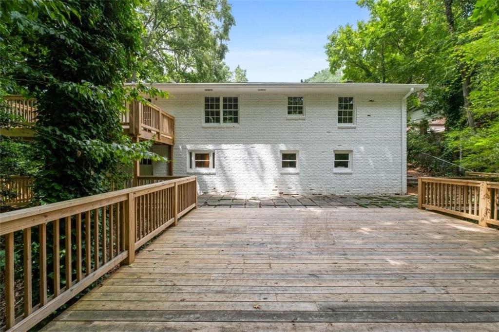 Sandy Springs, Georgia, 30342, United States, 4 Bedrooms Bedrooms, ,3 BathroomsBathrooms,Residential,For Sale,1912192