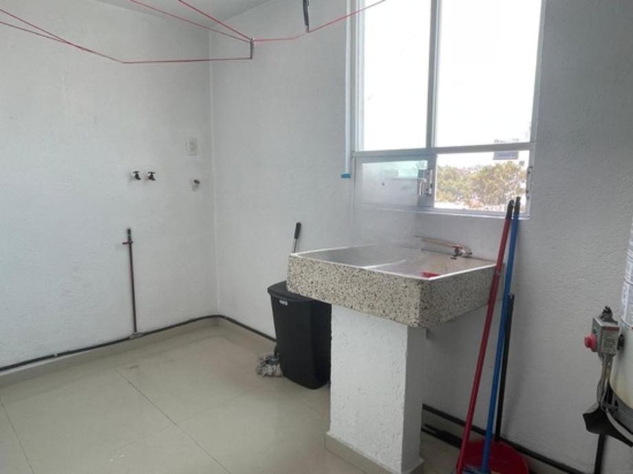 Cuautitlán Izcalli, Estado de méxico, 54743, Mexico, 3 Bedrooms Bedrooms, ,2 BathroomsBathrooms,Residential,For Sale,1840670