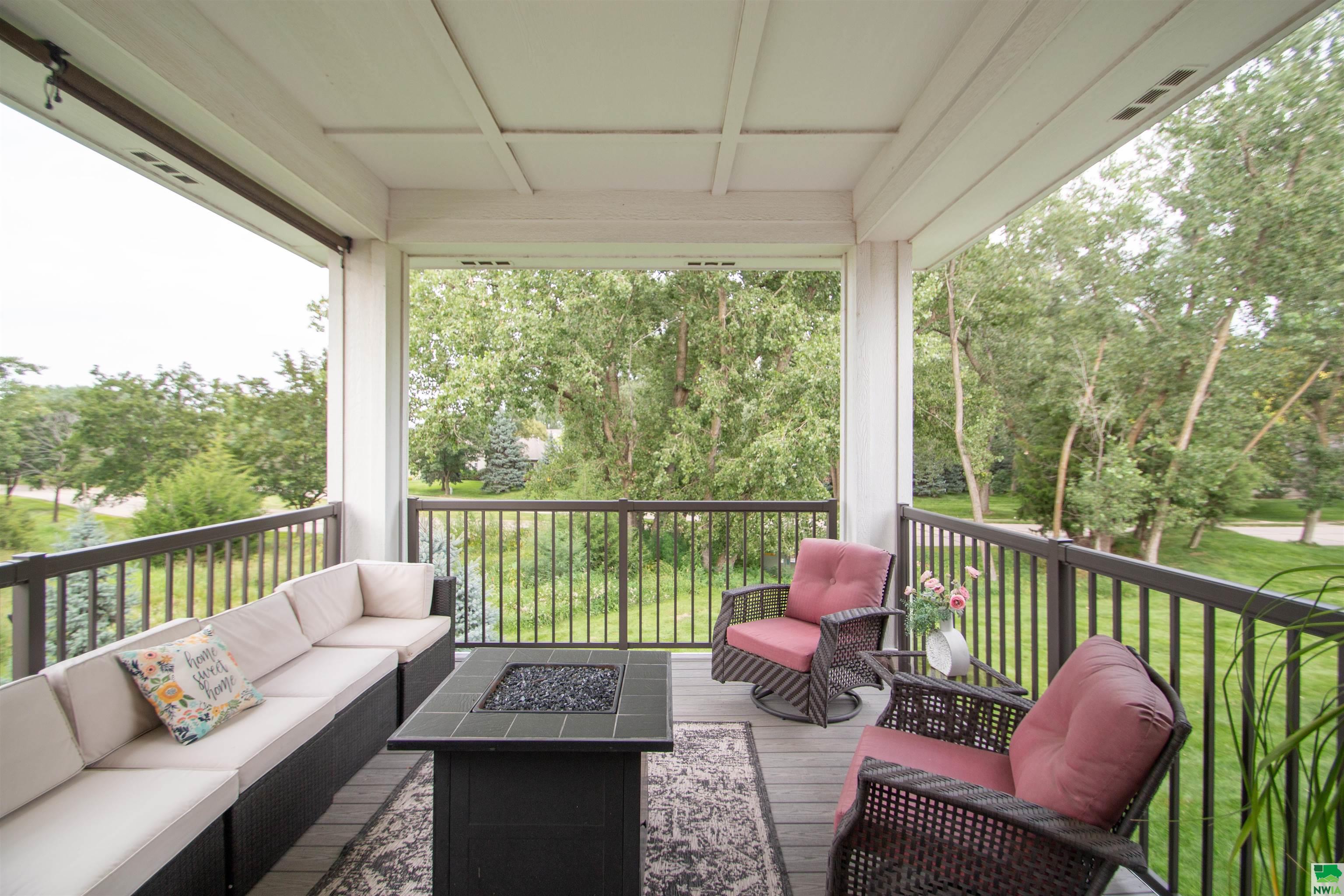 Dakota Dunes, South Dakota, 57049, United States, 3 Bedrooms Bedrooms, ,3 BathroomsBathrooms,Residential,For Sale,1984312