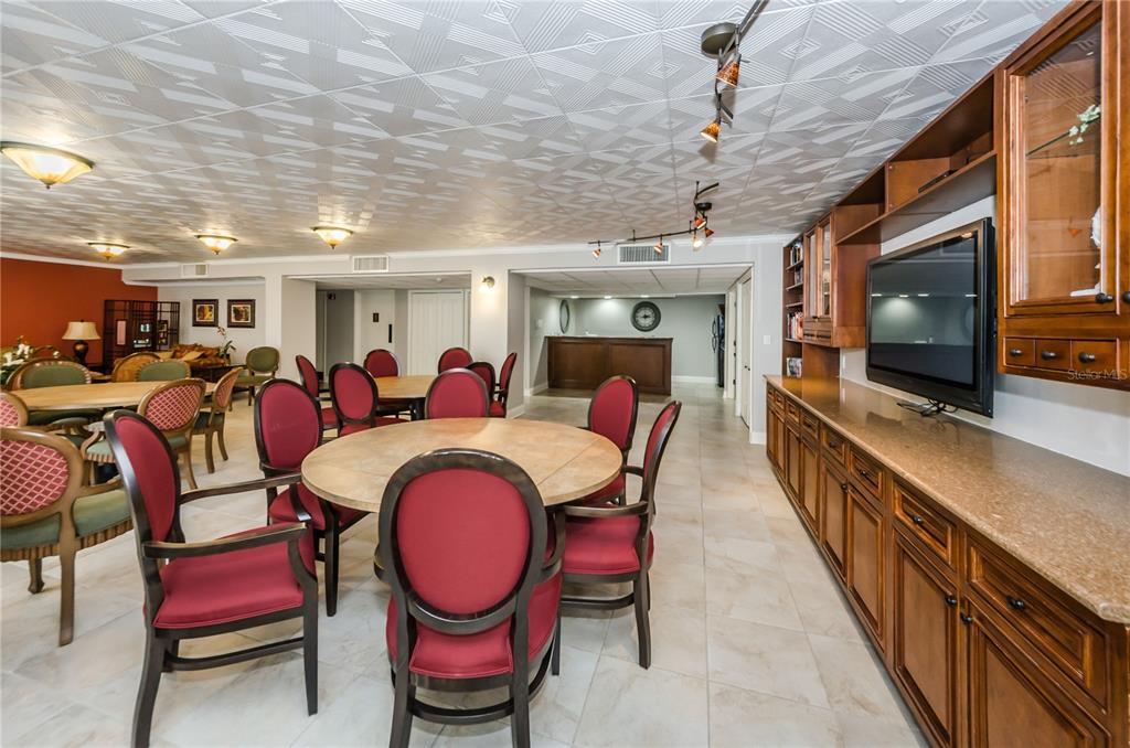 Clearwater Beach, Florida, 33767, United States, 2 Bedrooms Bedrooms, ,2 BathroomsBathrooms,Residential,For Sale,1849008