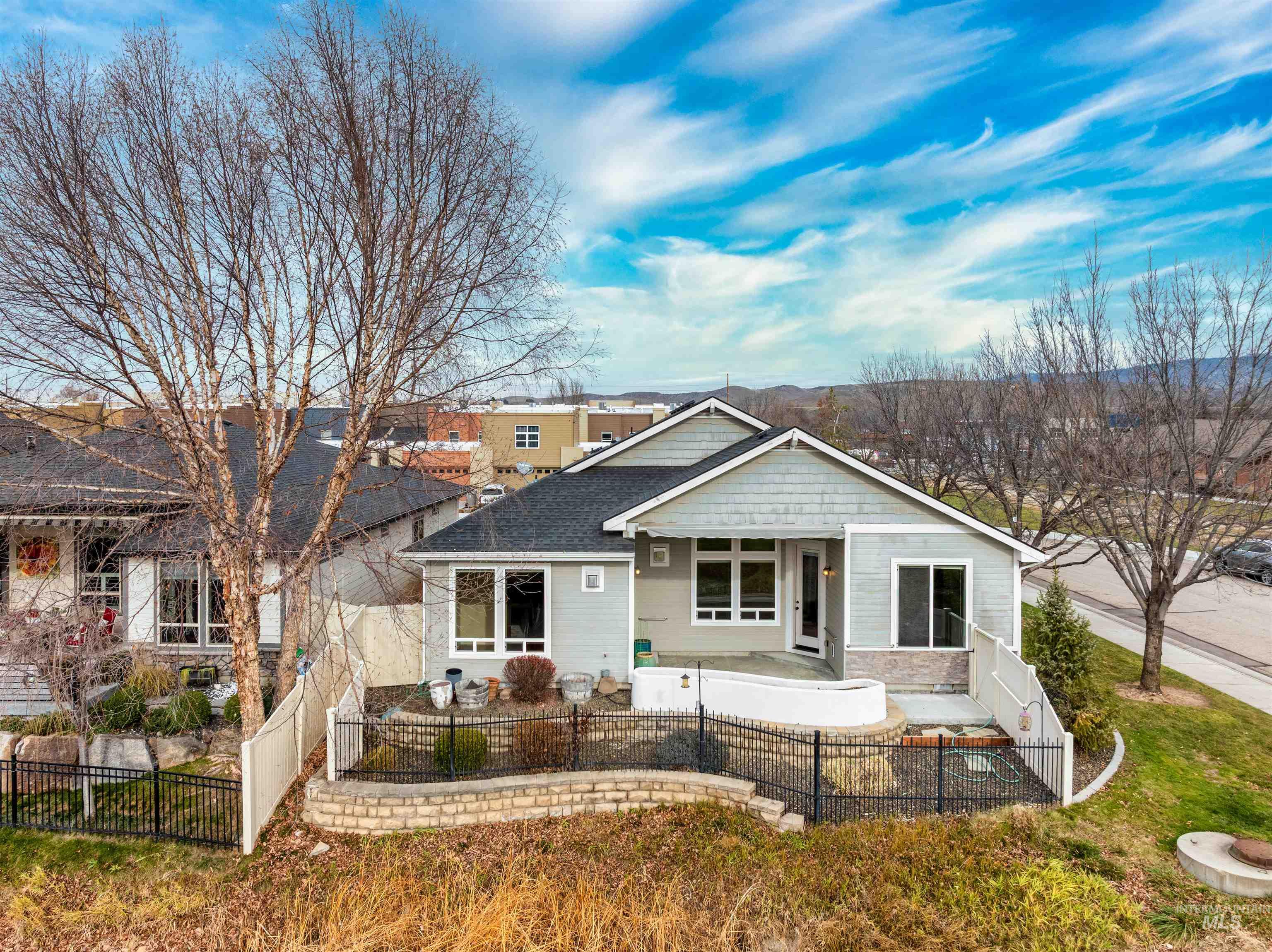 Garden City, Idaho, 83714, United States, 3 Bedrooms Bedrooms, ,Residential,For Sale,2003016