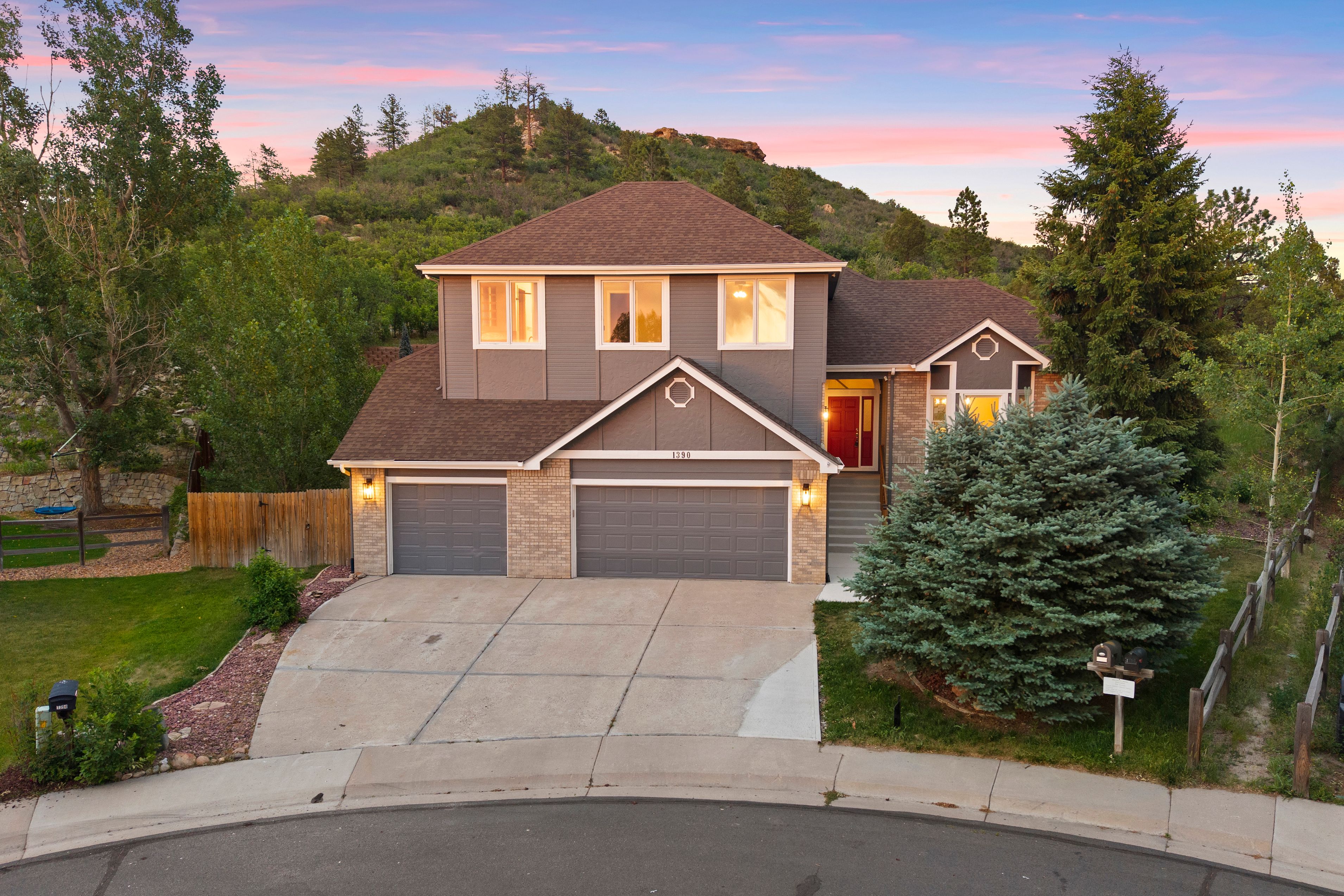  Castle Rock Home with Front Range & The Rock Views - 物件實景