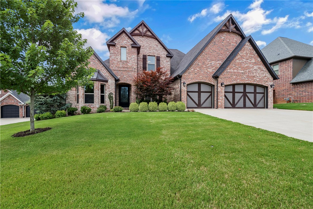 Bentonville, Arkansas, 72712, United States, 5 Bedrooms Bedrooms, ,5 BathroomsBathrooms,Residential,For Sale,1895403