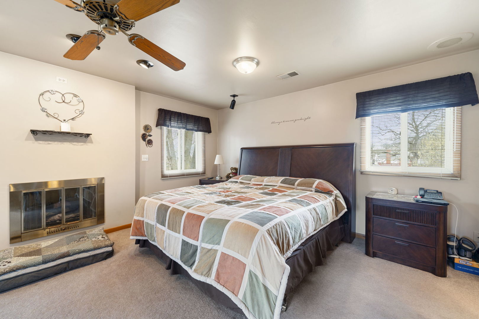 Chicago, Illinois, 60631, United States, 4 Bedrooms Bedrooms, ,4 BathroomsBathrooms,Residential,For Sale,1987082