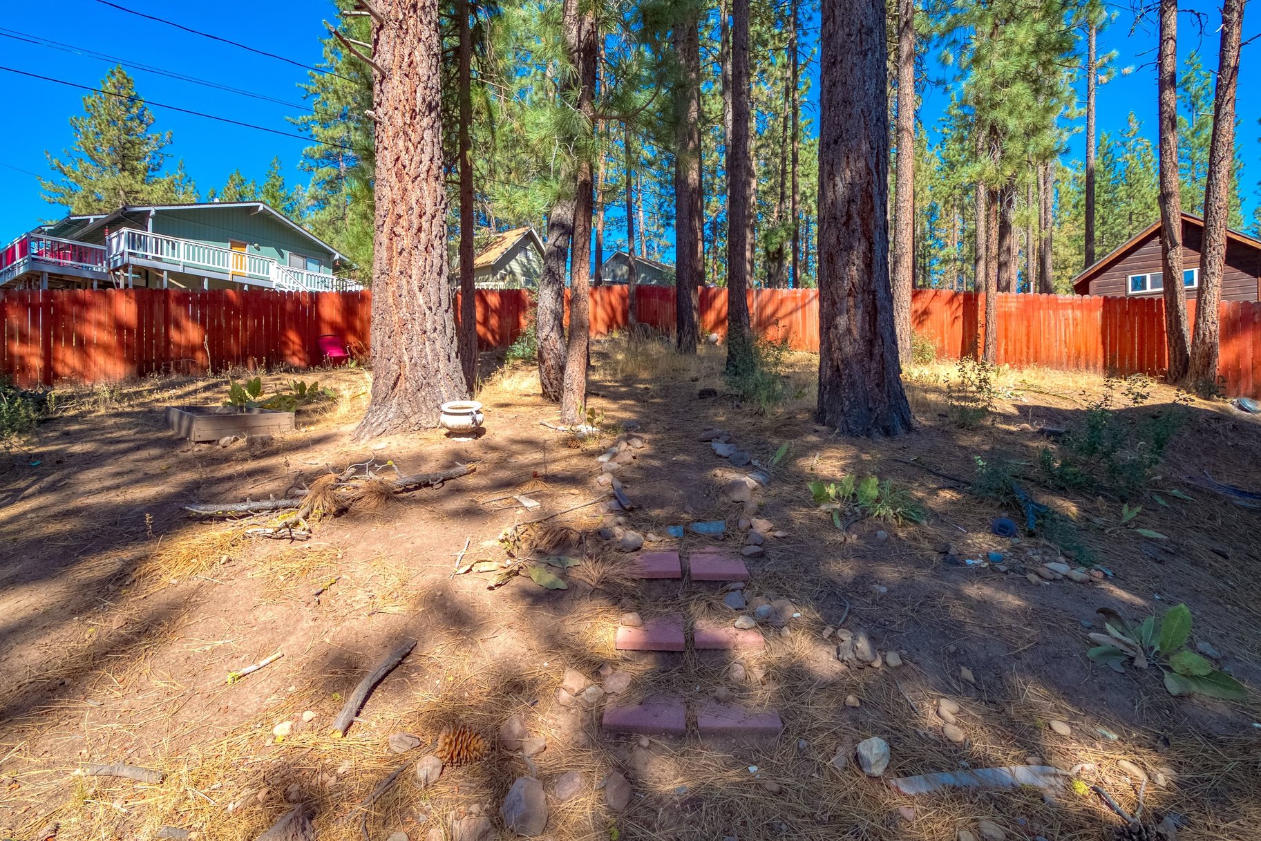  Affordable Home in the Heart of Portola, CA - 物件實景