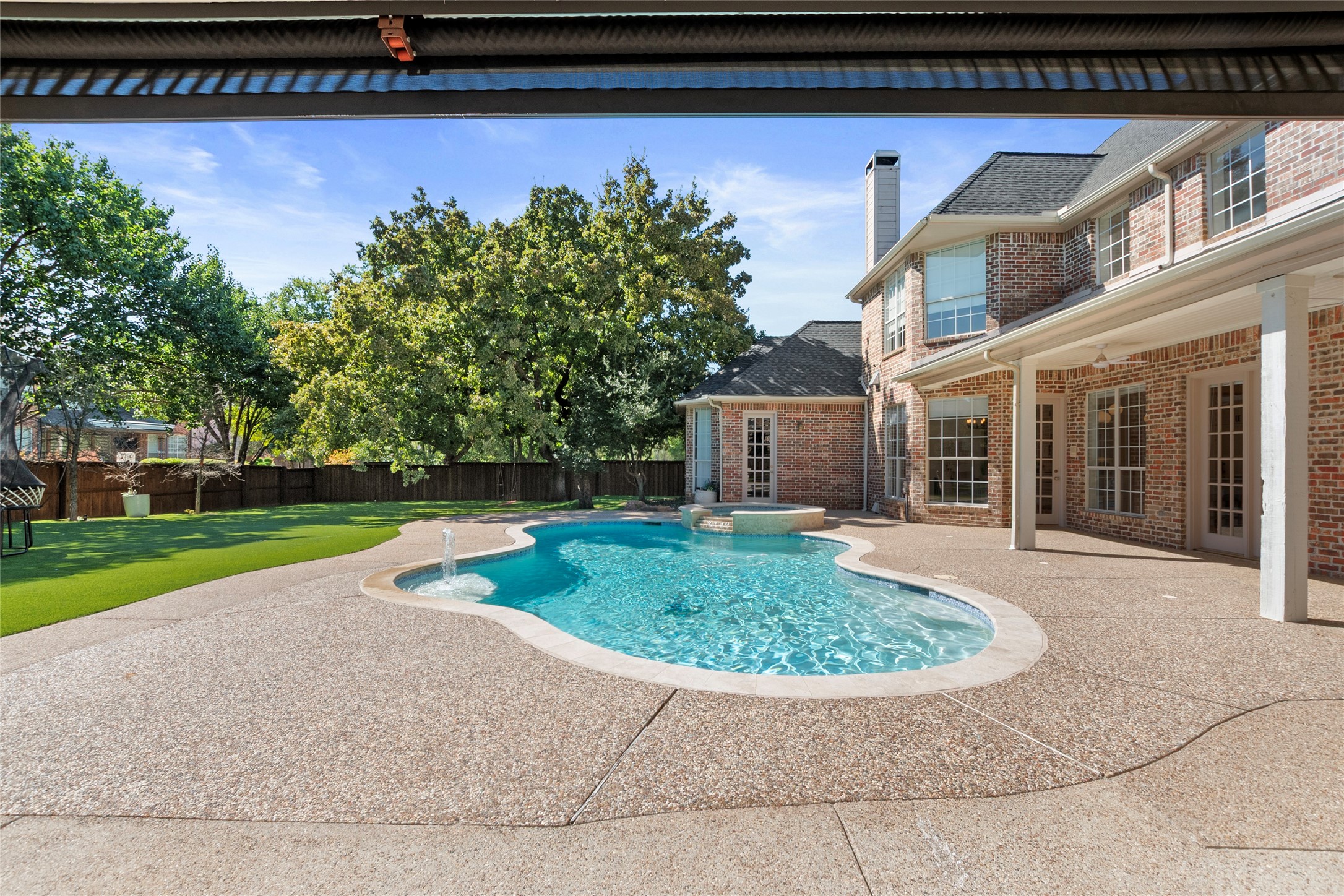 Southlake, Texas, 76092, United States, 5 Bedrooms Bedrooms, ,6 BathroomsBathrooms,Residential,For Sale,1962326