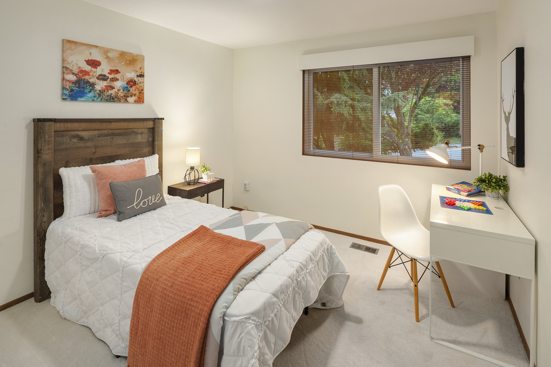  14130 SE 49th Place, Bellevue, WA 98006 - 物件實景